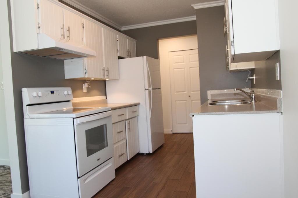 301 - 33664 Marshall Road, Abbotsford, V2S 6E8 — photo 3