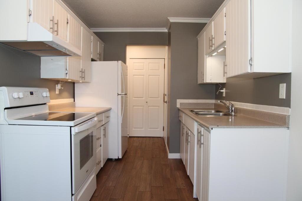 301 - 33664 Marshall Road, Abbotsford, V2S 6E8 — photo 4
