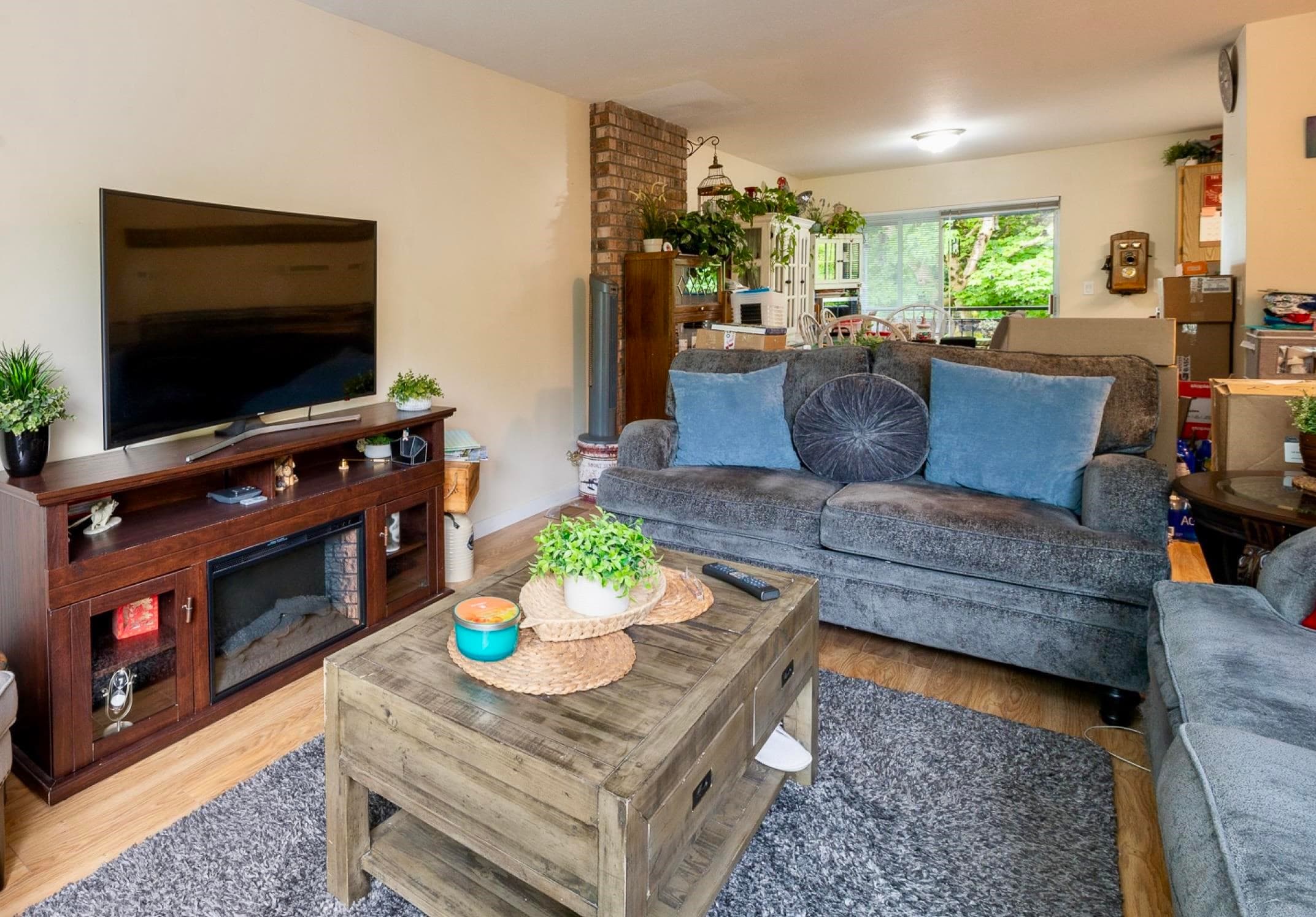 6015 195a Street, Surrey, V3S 7K9 — photo 4