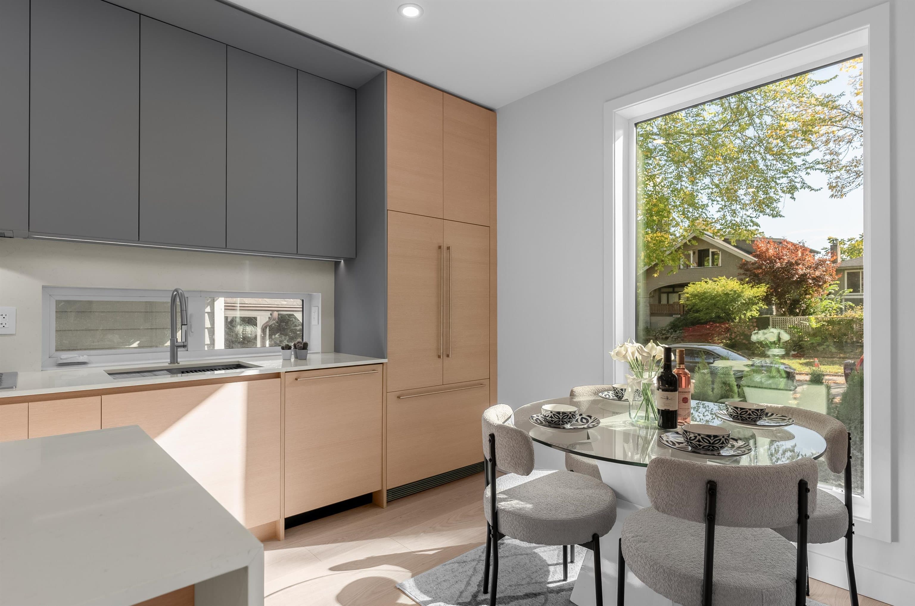 1 - 4215 W 13th Avenue, Vancouver, V6R 2T7 — photo 3
