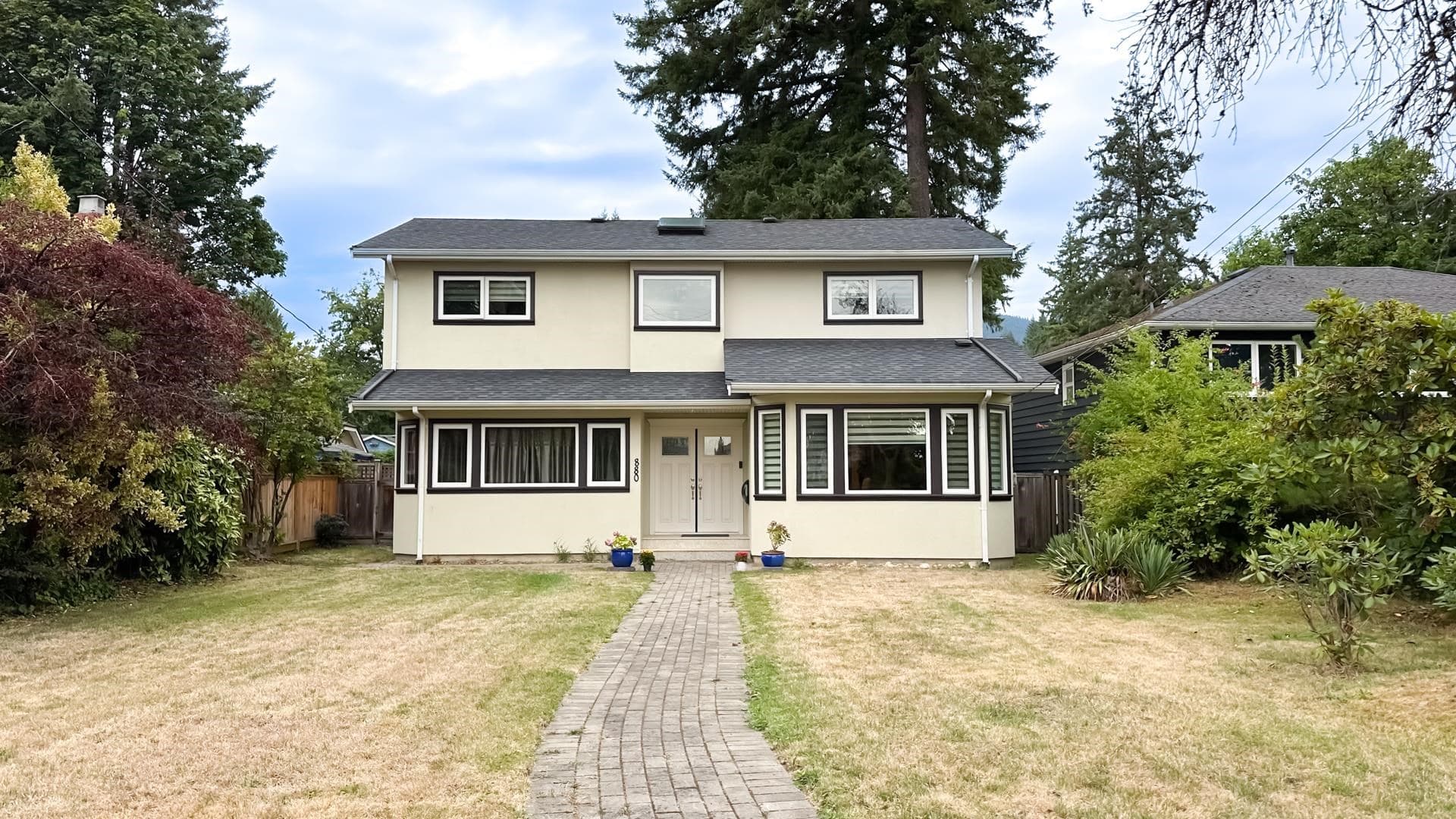 880 W 19th Street, North Vancouver — sold