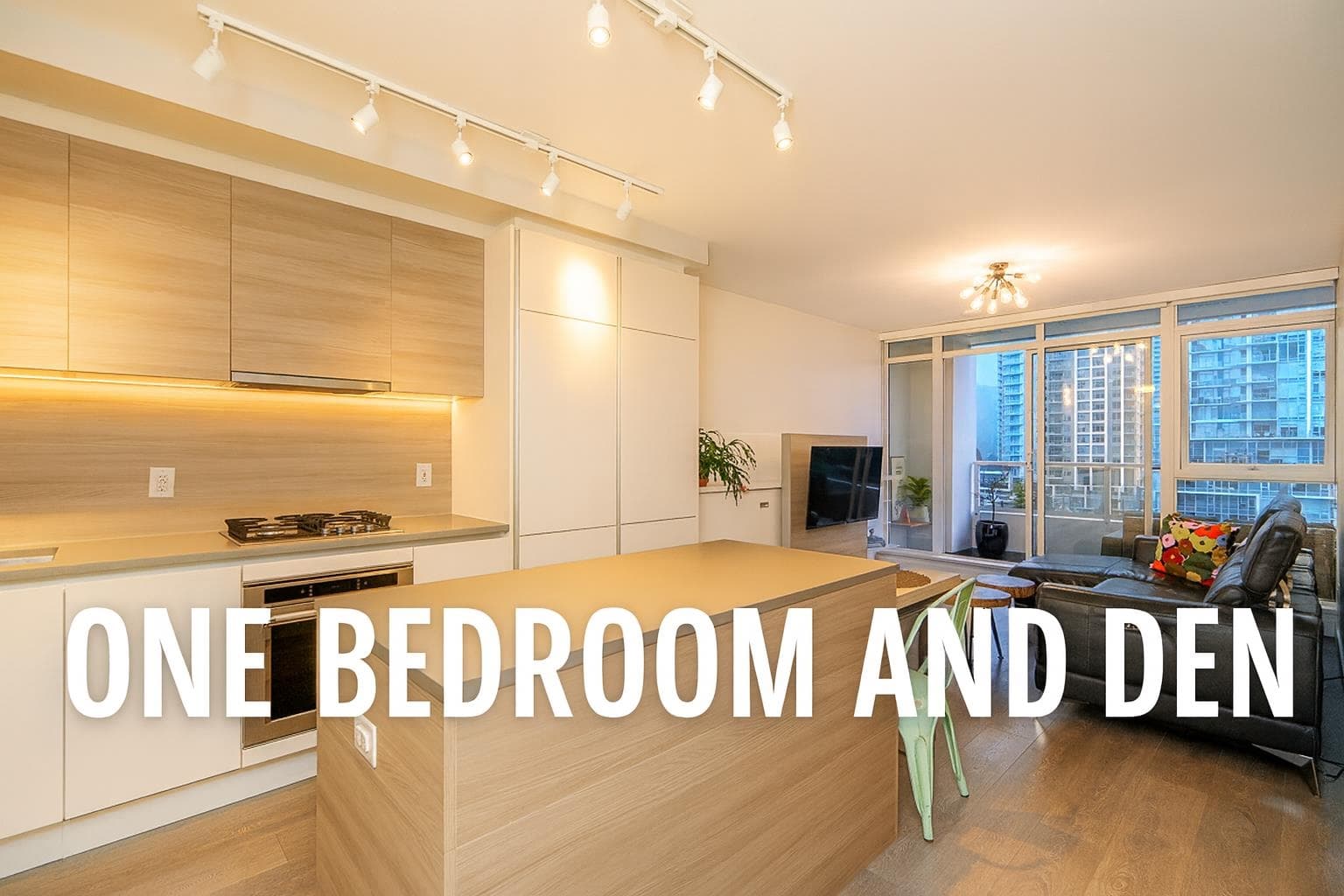 610 - 657 Whiting Way, Coquitlam