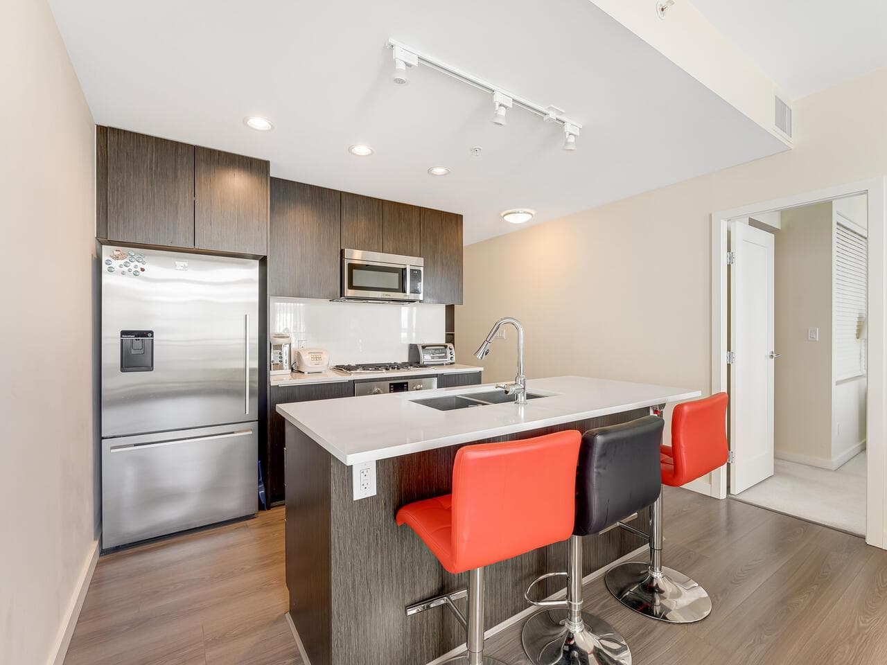 802 - 8677 Capstan Way, Richmond, V6X 0N6 — photo 5