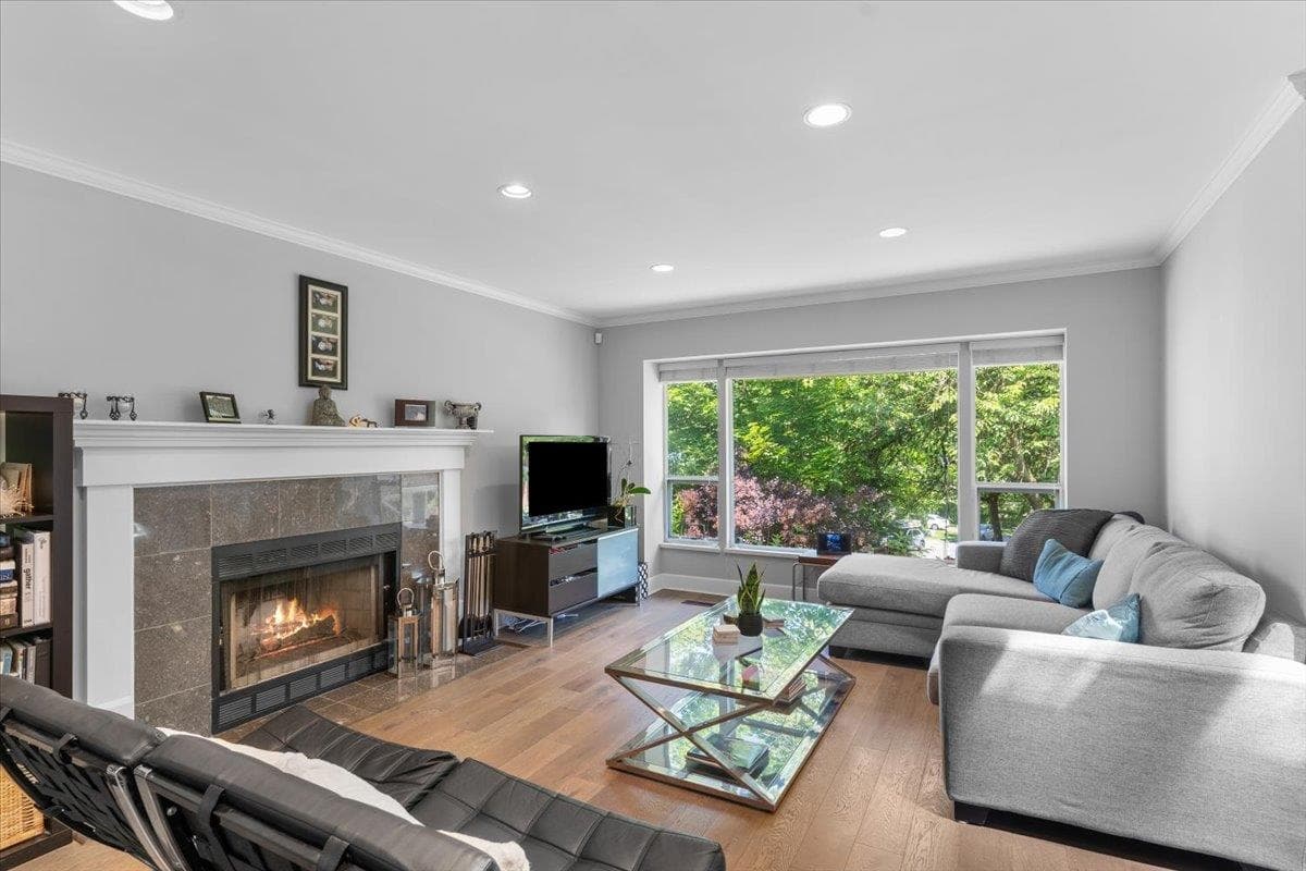 2561 Stoney Creek Place, Burnaby, V3J 7S4 — photo 3