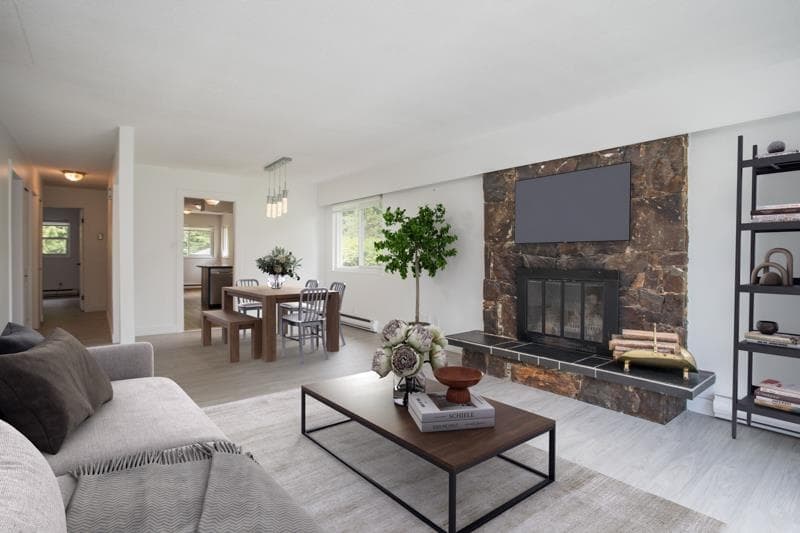 1564 Hope Road, North Vancouver, V7P 1W9 — photo 2