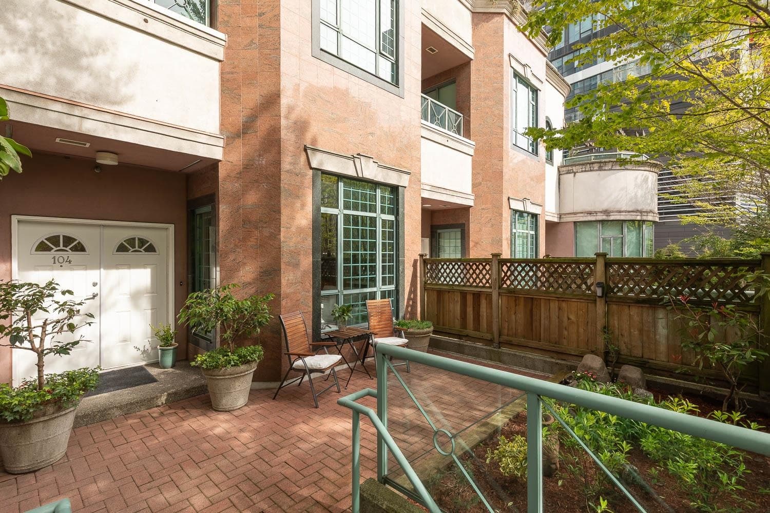 104 - 293 Smithe Street, Vancouver, V6B 5W4 — photo 3
