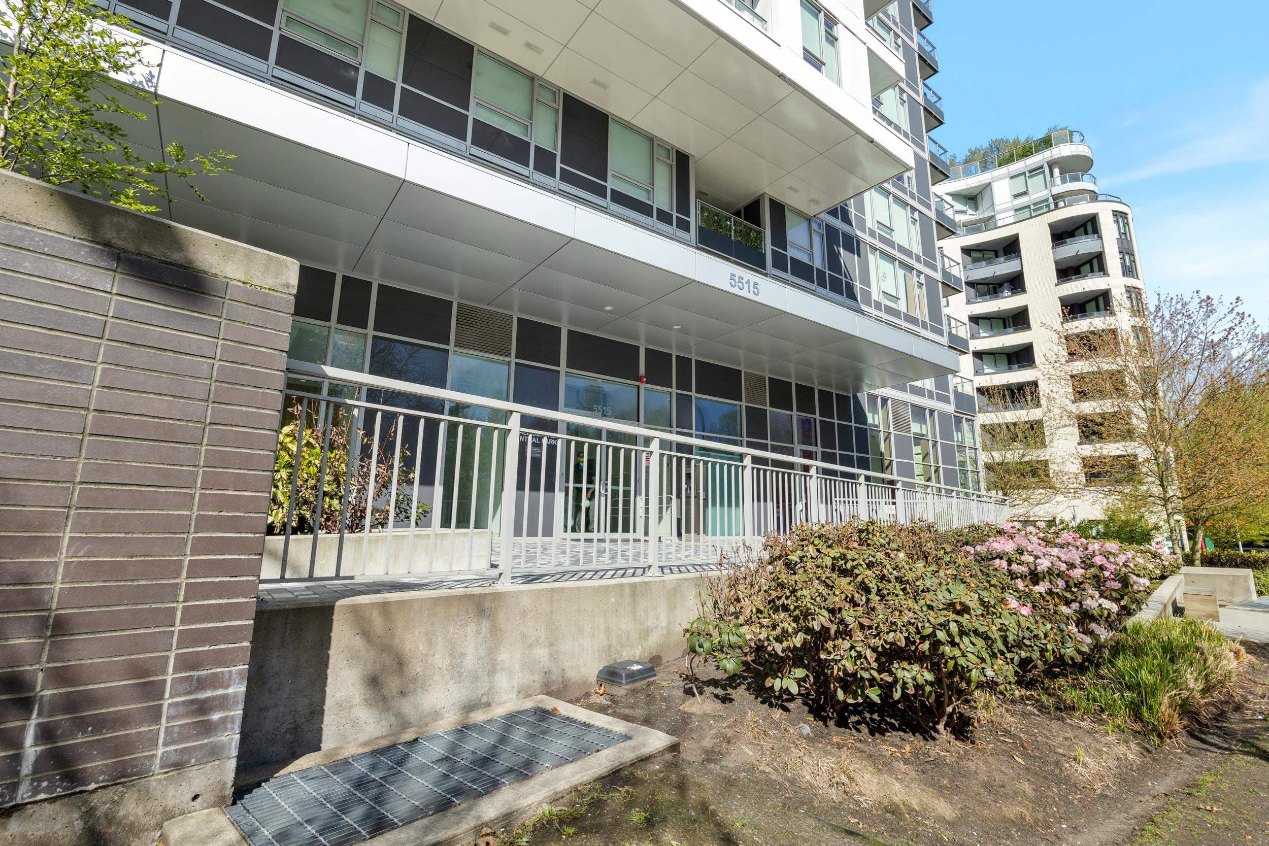 2106 - 5515 Boundary Road, Vancouver, V5R 0E3 — photo 3