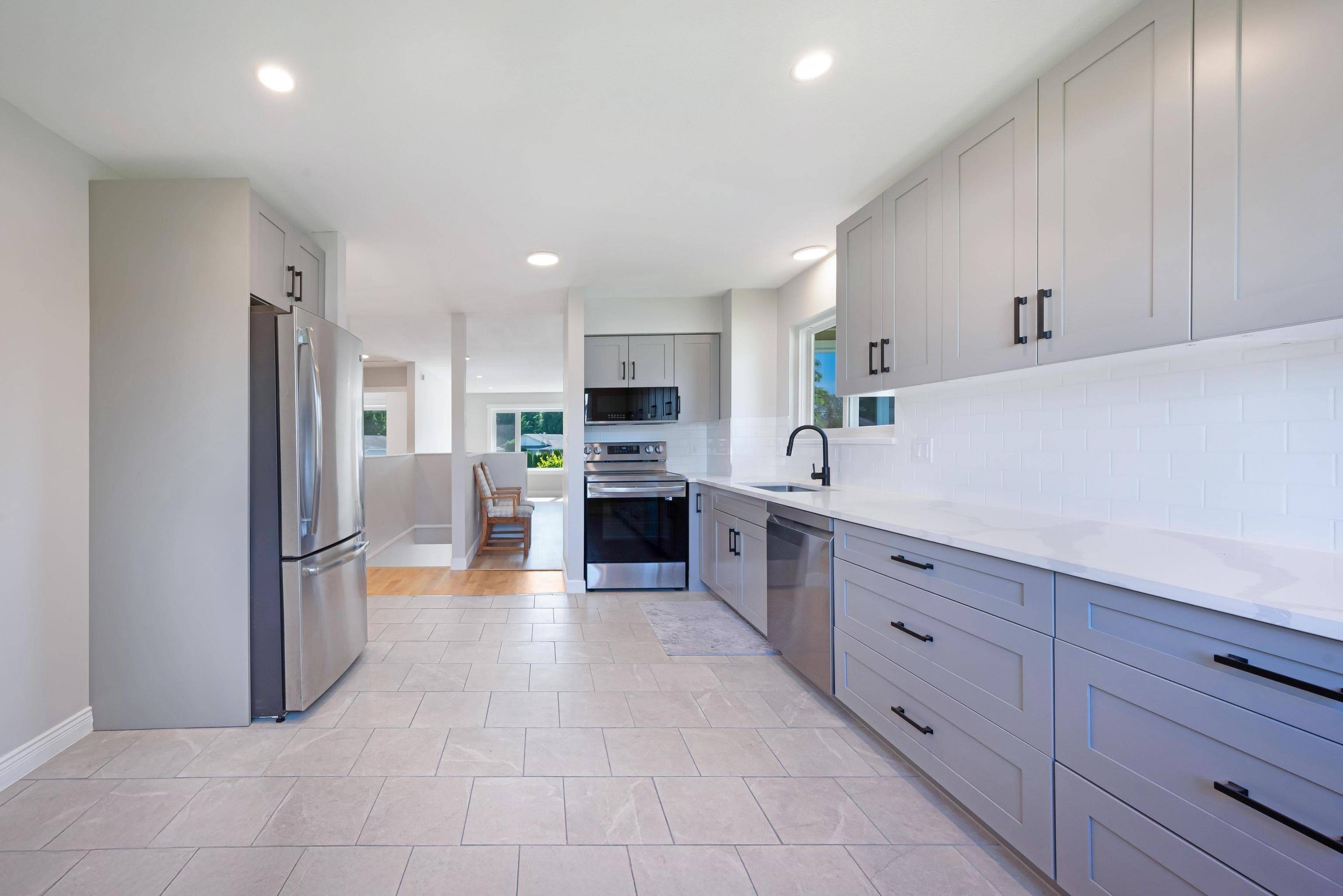 11850 Greenhaven Court, Pitt Meadows, V3Y 1L6 — photo 4