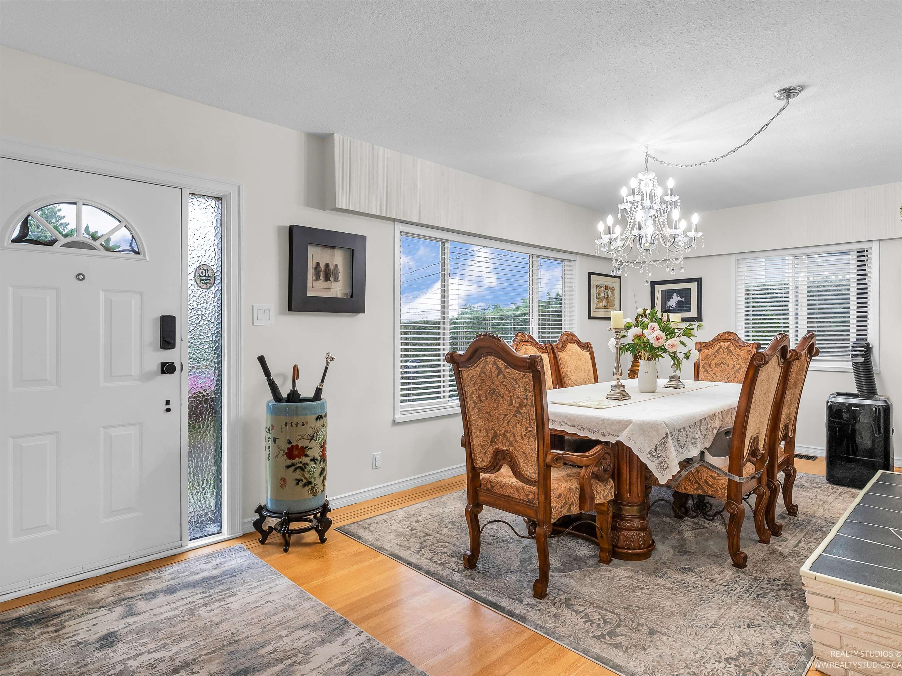 7774 Berkley Street, Burnaby, V5E 2J7 — photo 2