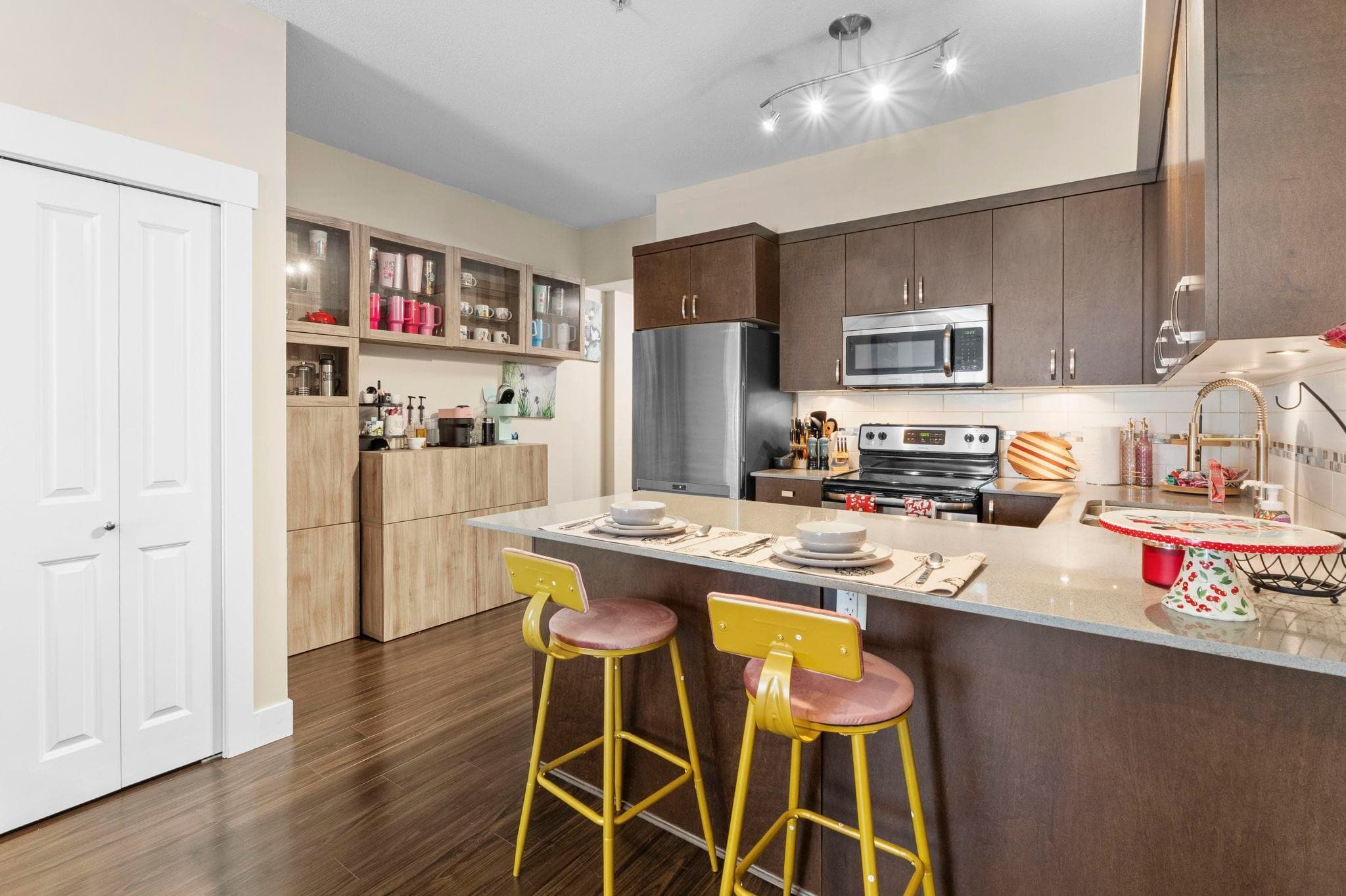 16 - 838 Royal Avenue, New Westminster, V3M 1J9 — photo 3
