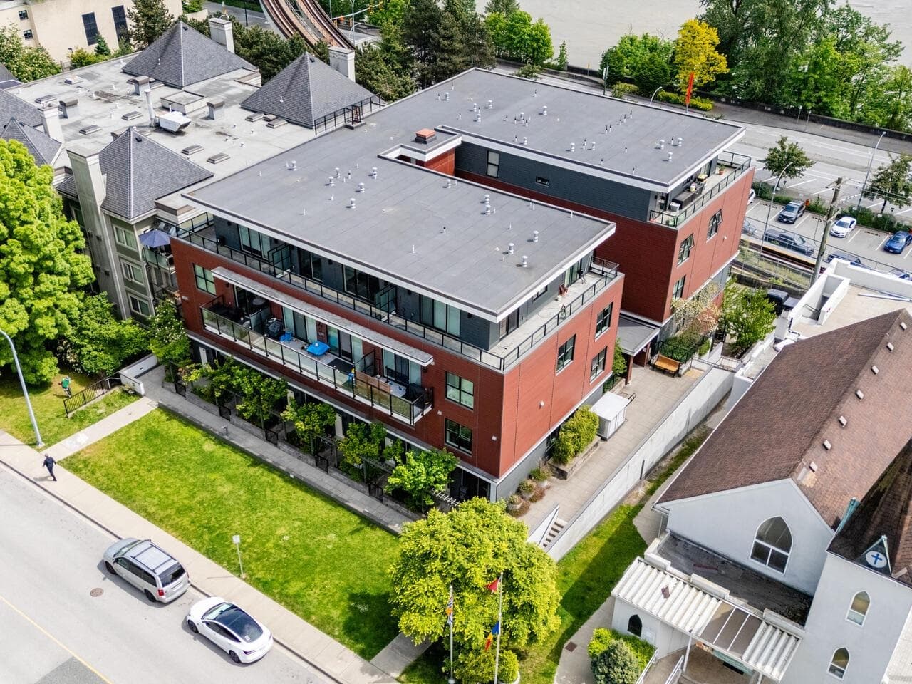 506 - 218 Carnarvon Street, New Westminster, V3L 1B8 — photo 2