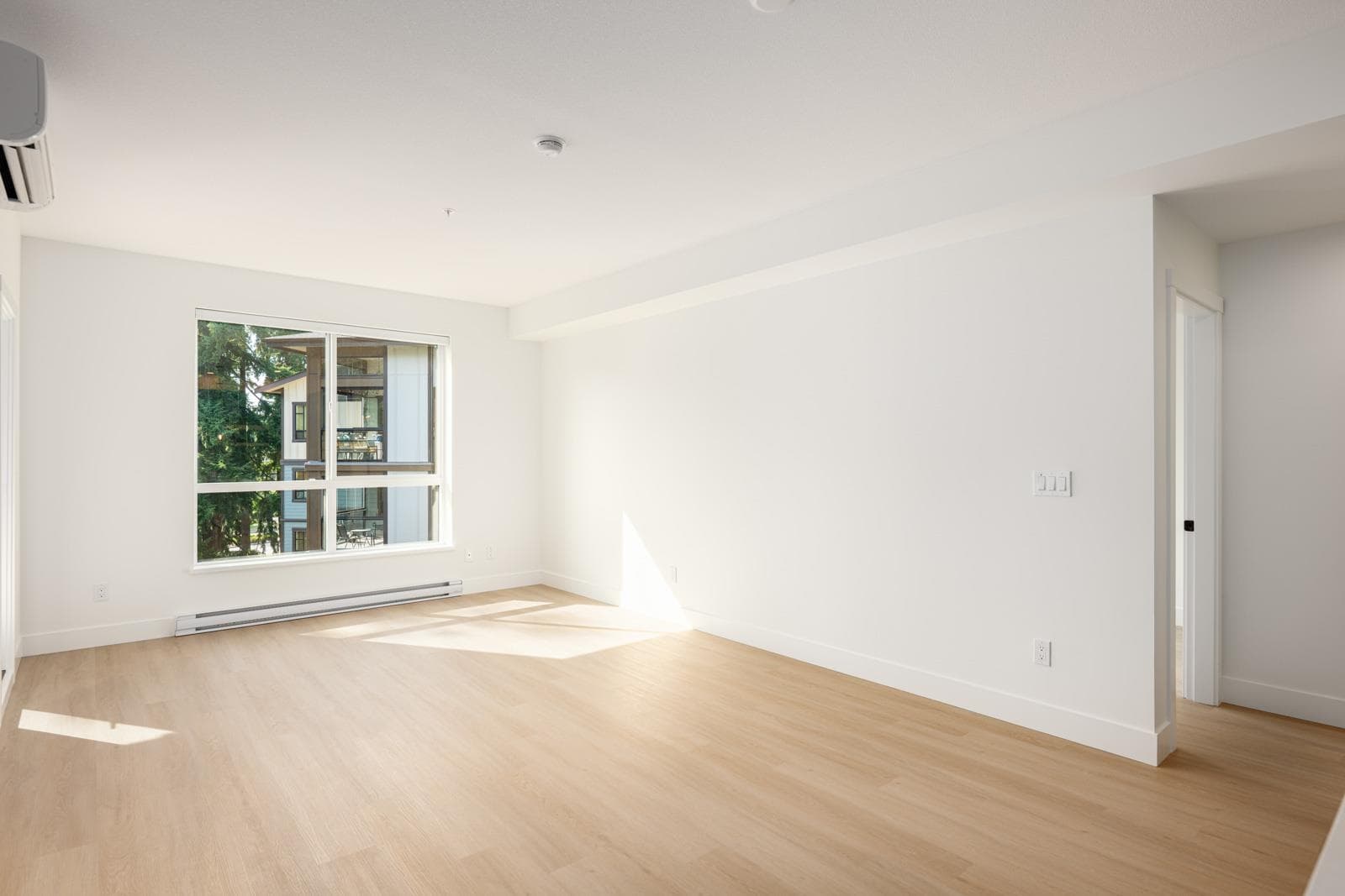 409 - 3465 146a Street, Surrey, V4P 0J3 — photo 5