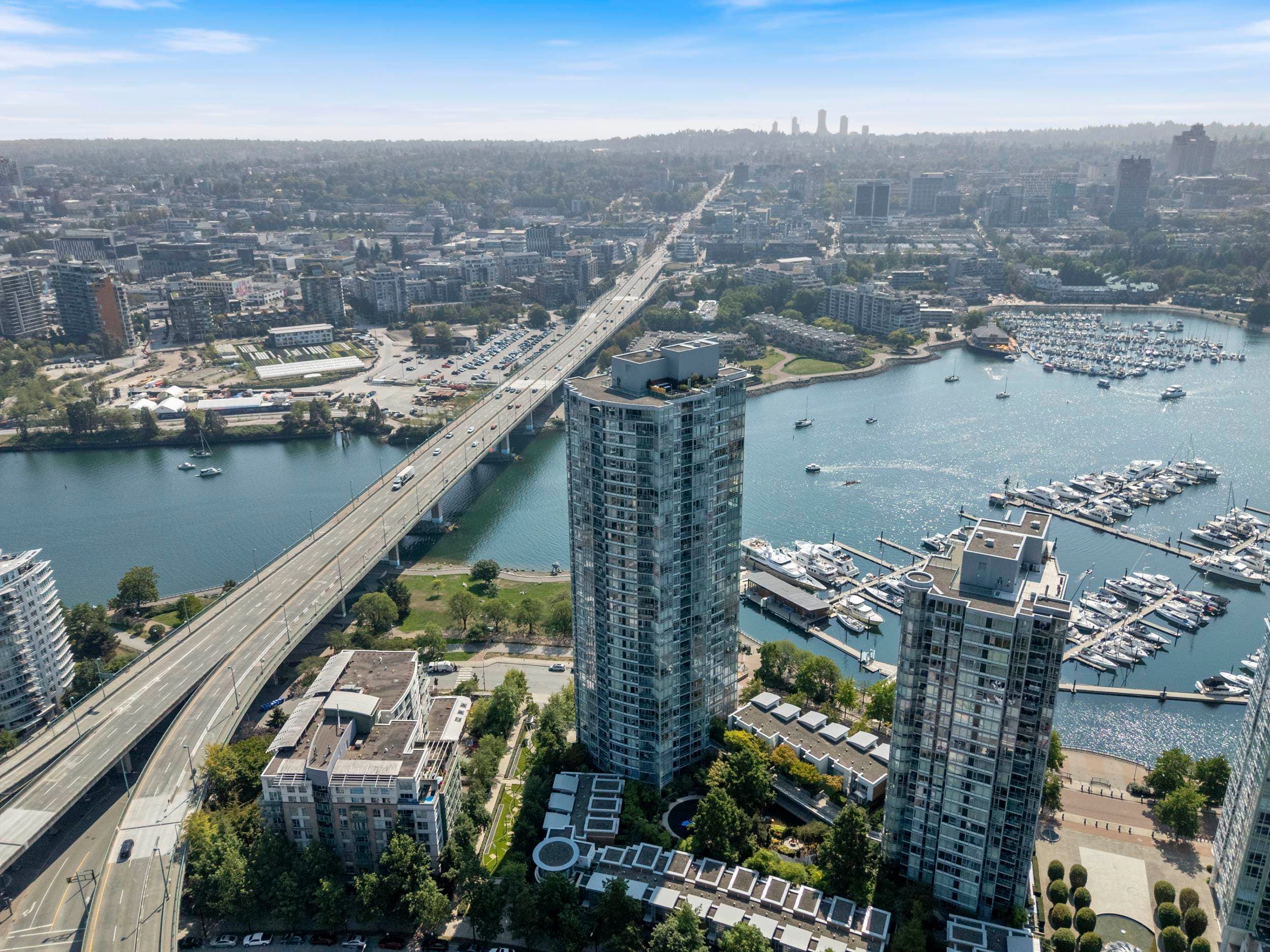 1901 - 1033 Marinaside Crescent, Vancouver, V6Z 3A3 — photo 3