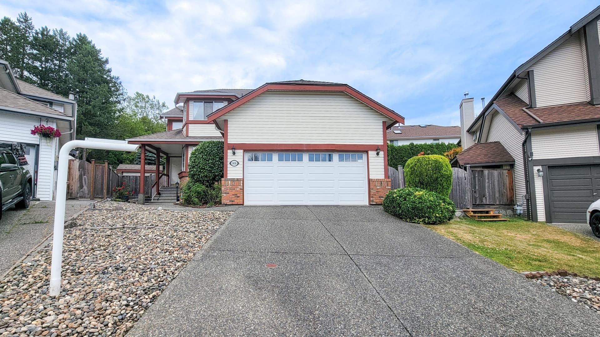 1406 Vistaview Court, Coquitlam