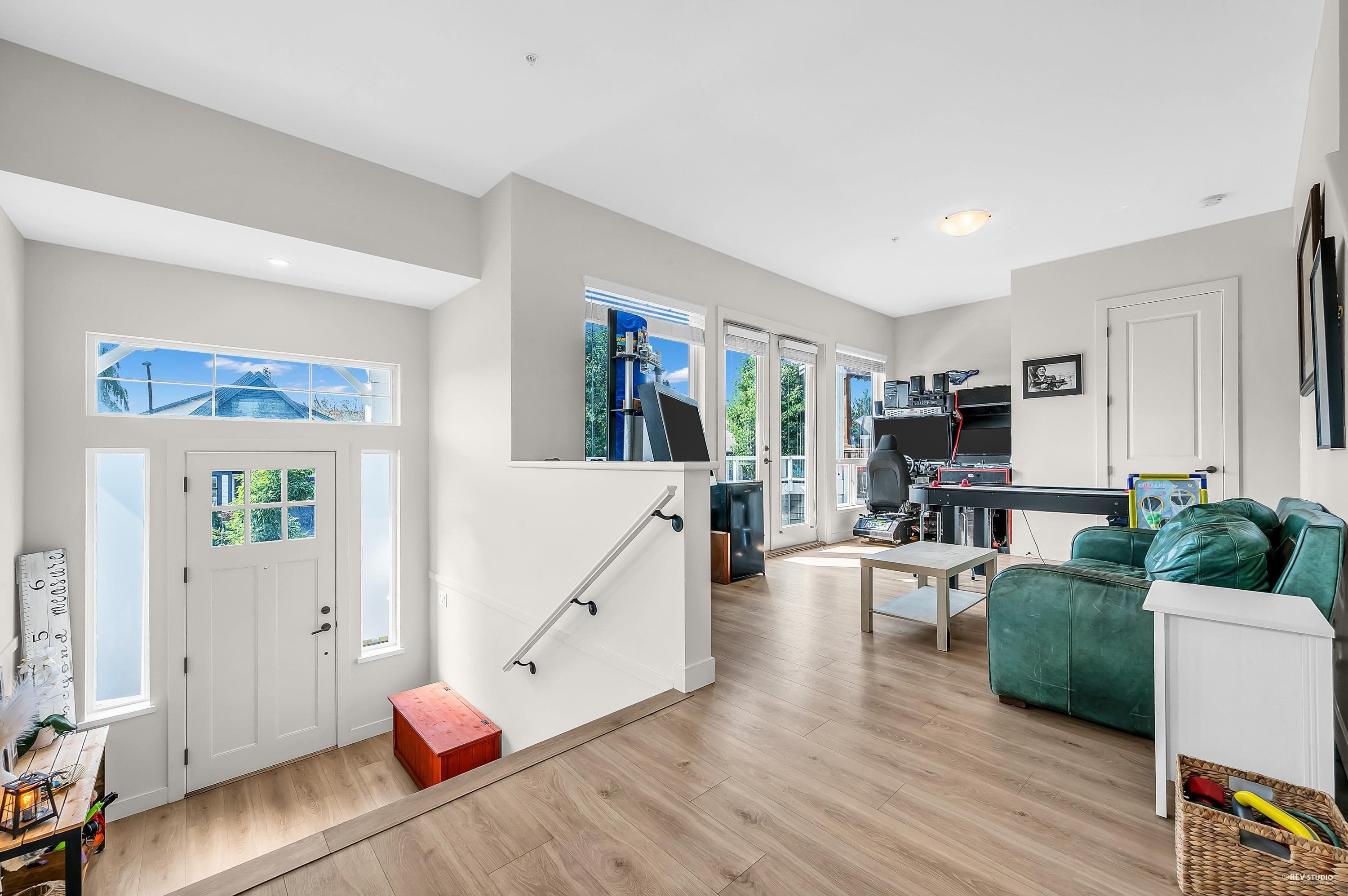 11004 Harris Drive, Maple Ridge, V2W 1Z8 — photo 3