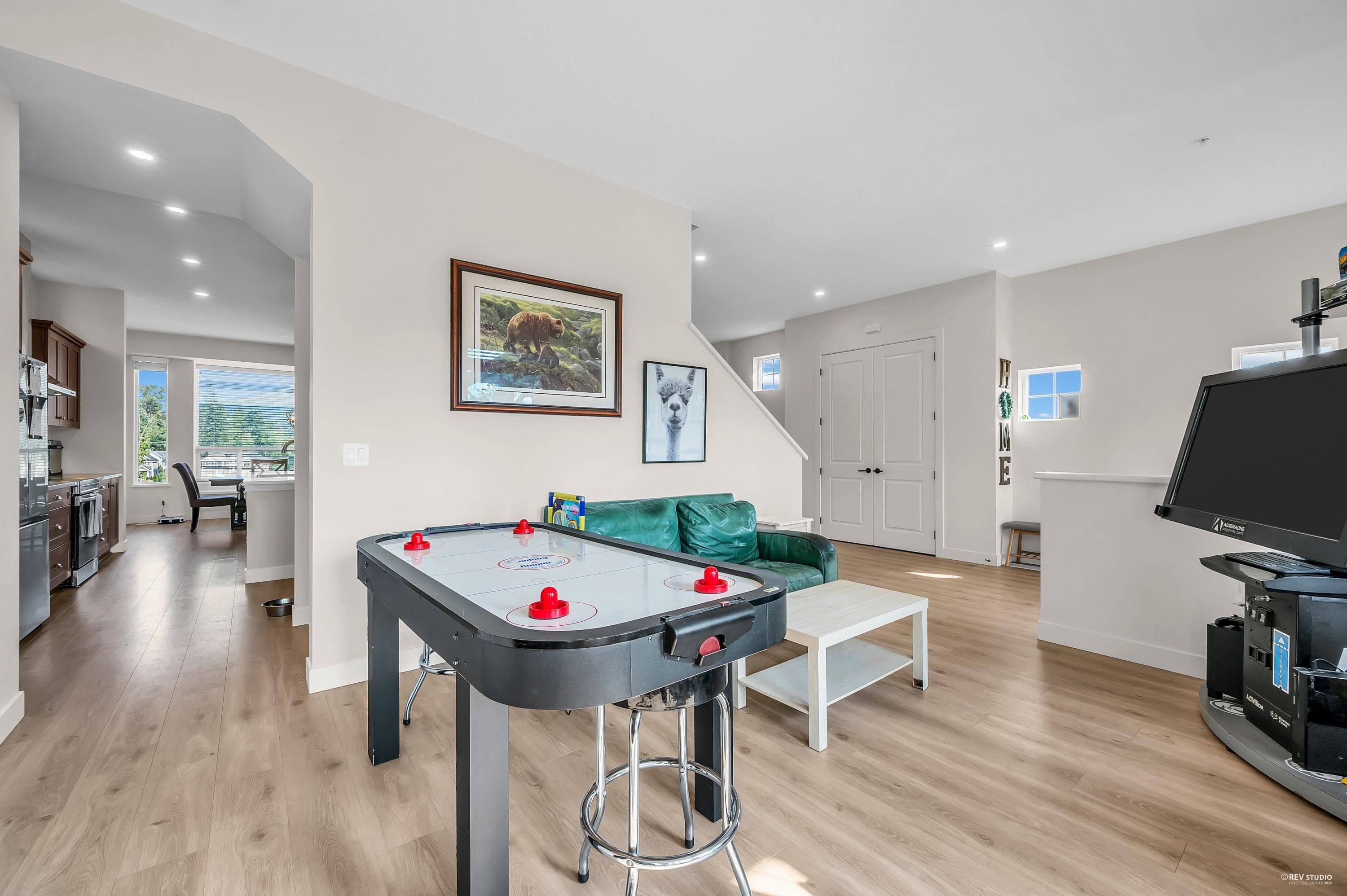 11004 Harris Drive, Maple Ridge, V2W 1Z8 — photo 4