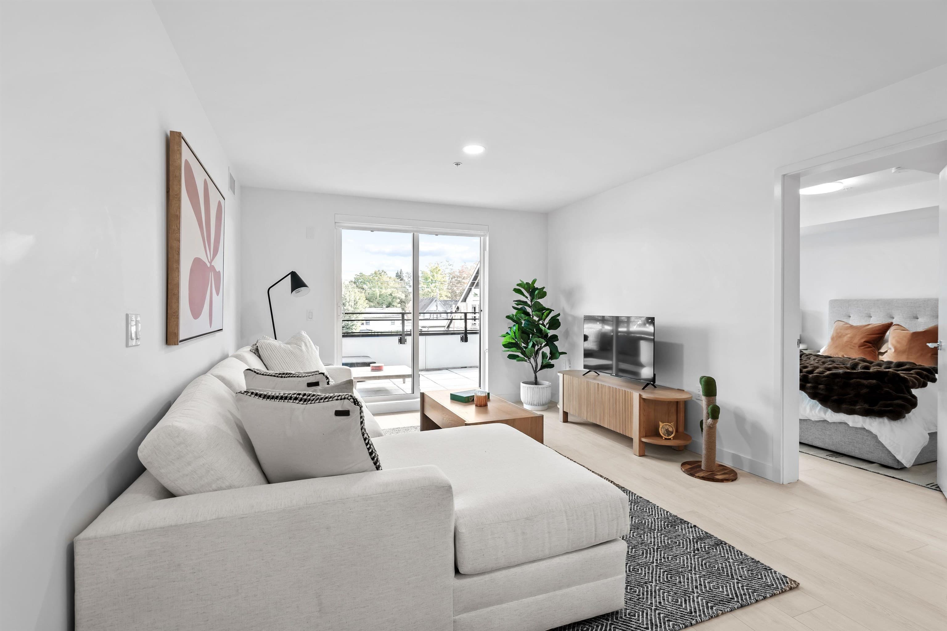 310 - 2419 Grant Street, Vancouver, V5K 3G5 — photo 3
