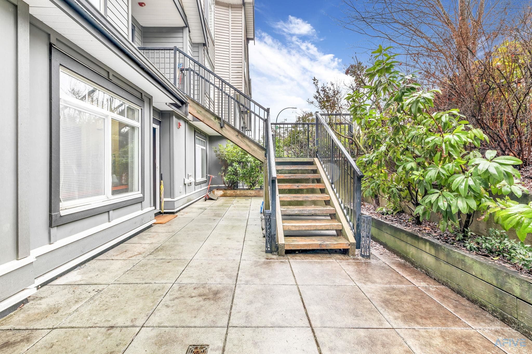 11 - 7428 14th Avenue, Burnaby, V3N 0C2 — photo 2