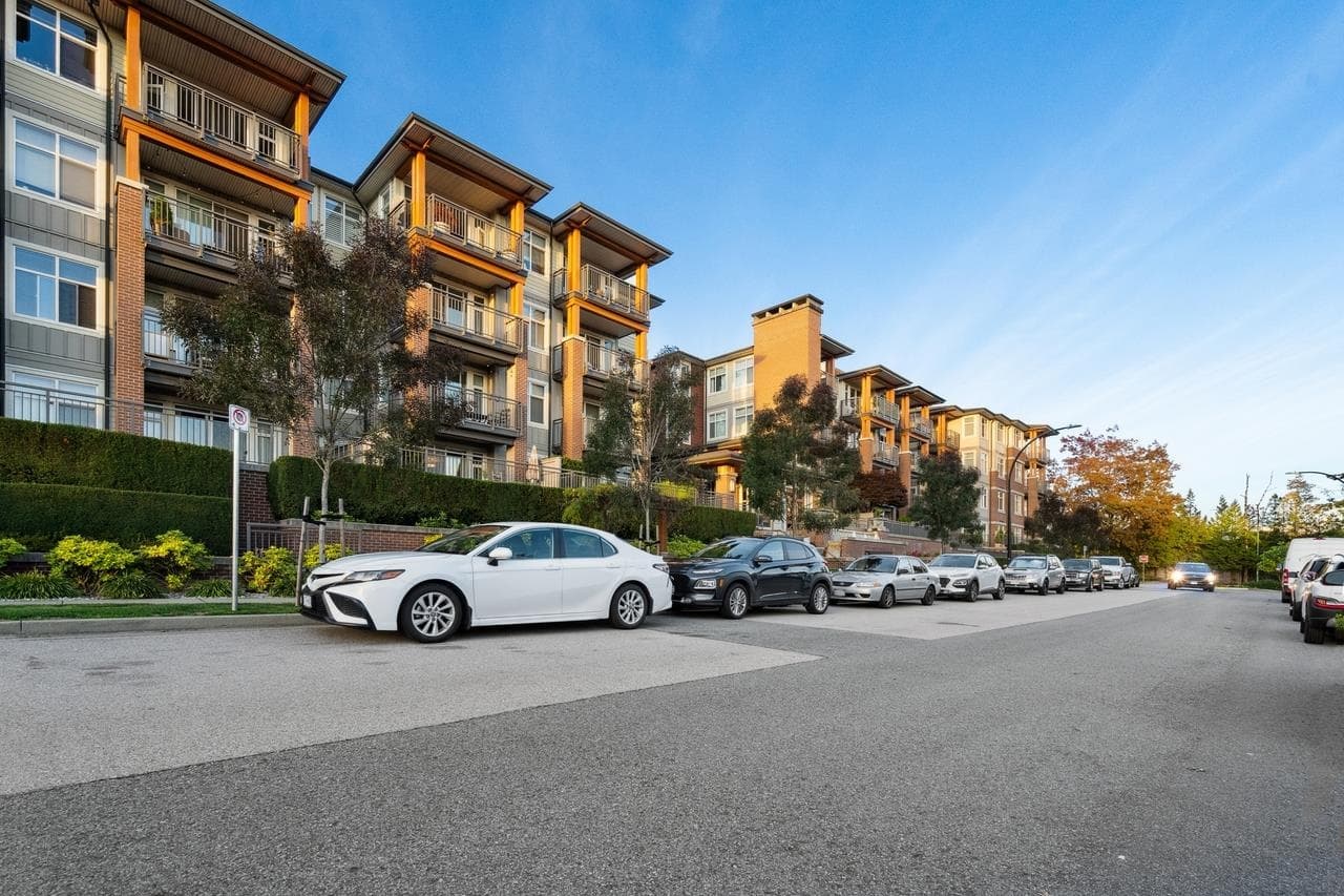 1109 - 963 Charland Avenue, Coquitlam, V3K 0E2 — photo 1