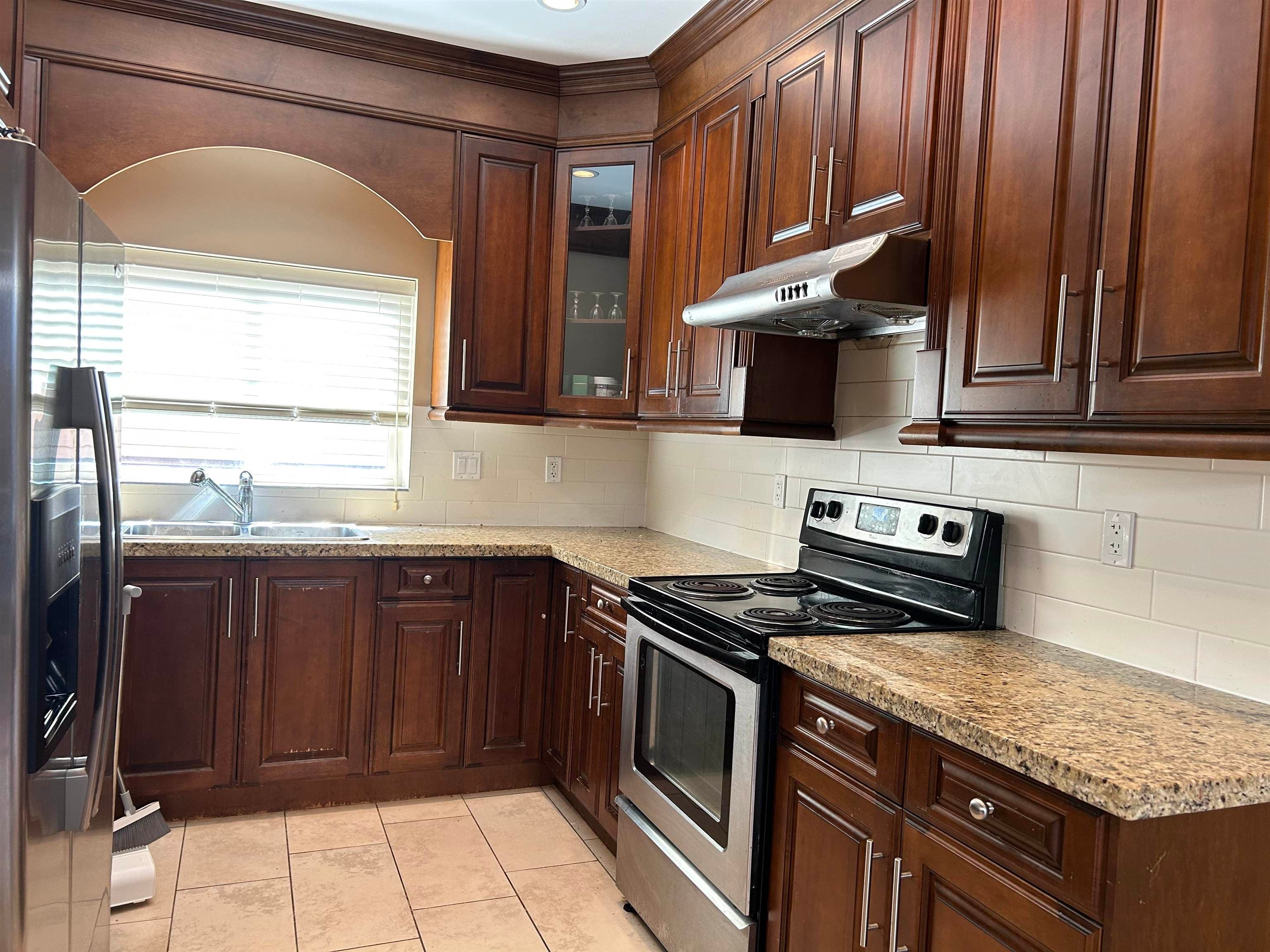 8463 Oak Street, Vancouver, V6P 4A9 — photo 4