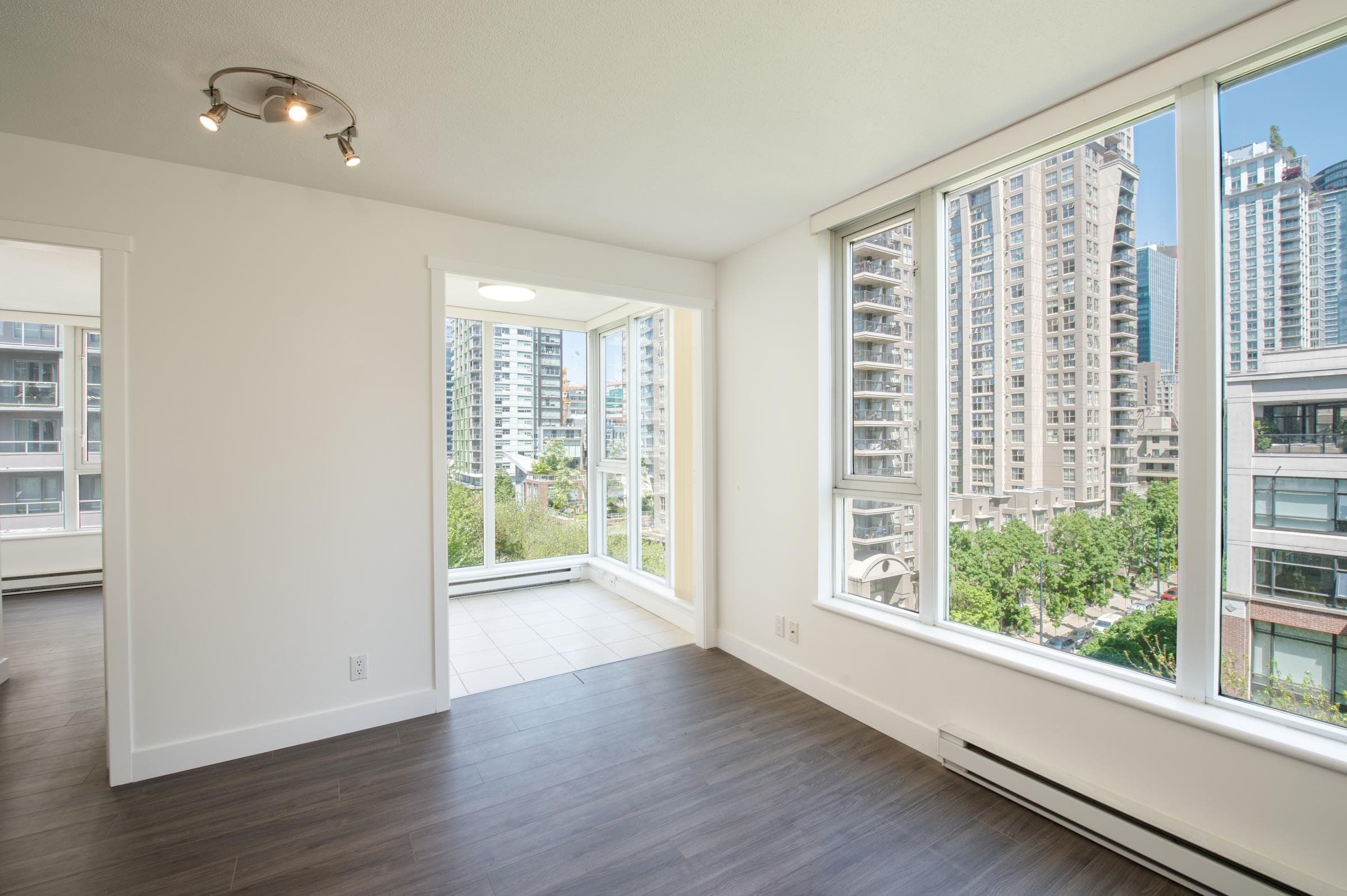 802 - 1010 Richards Street, Vancouver, V6B 1G2 — photo 5