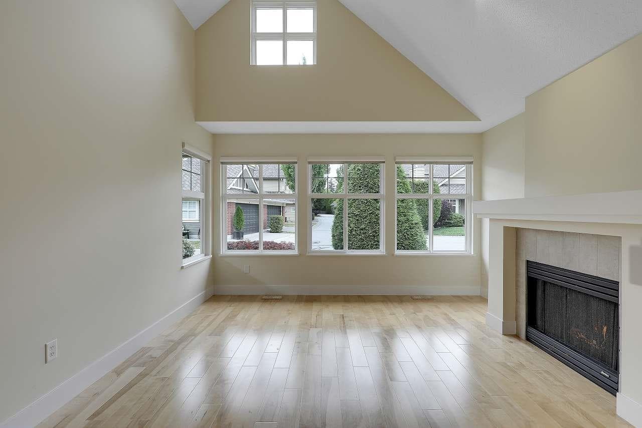 19 - 15450 Rosemary Heights Crescent, Surrey, V3Z 0K1 — photo 3