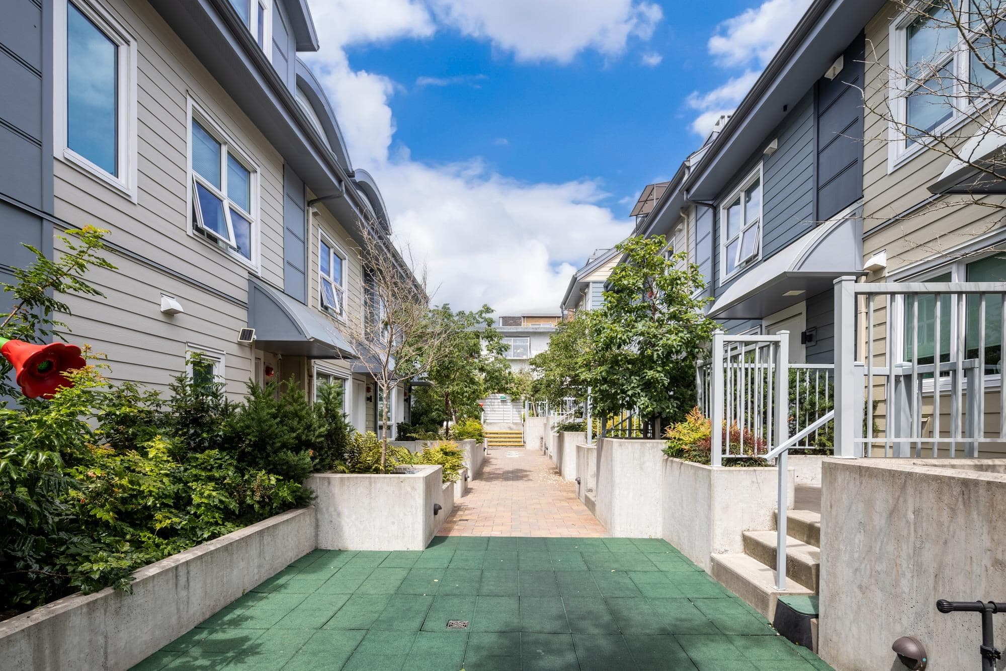 7887 French Street, Vancouver, V6P 4V8 — photo 2