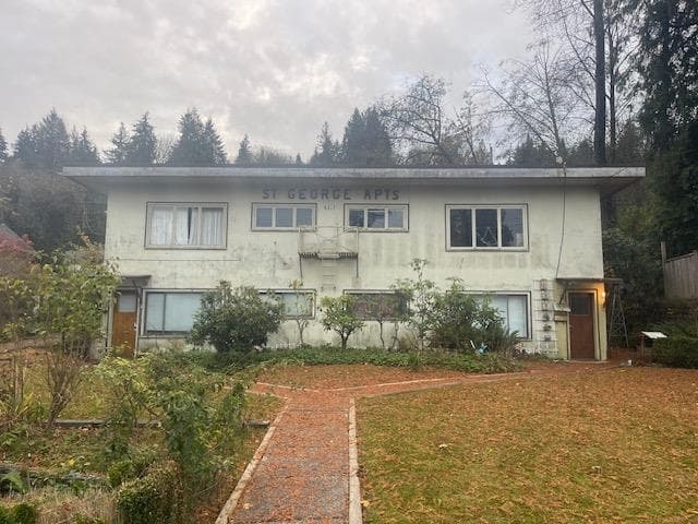 2217 St. George Street, Port Moody