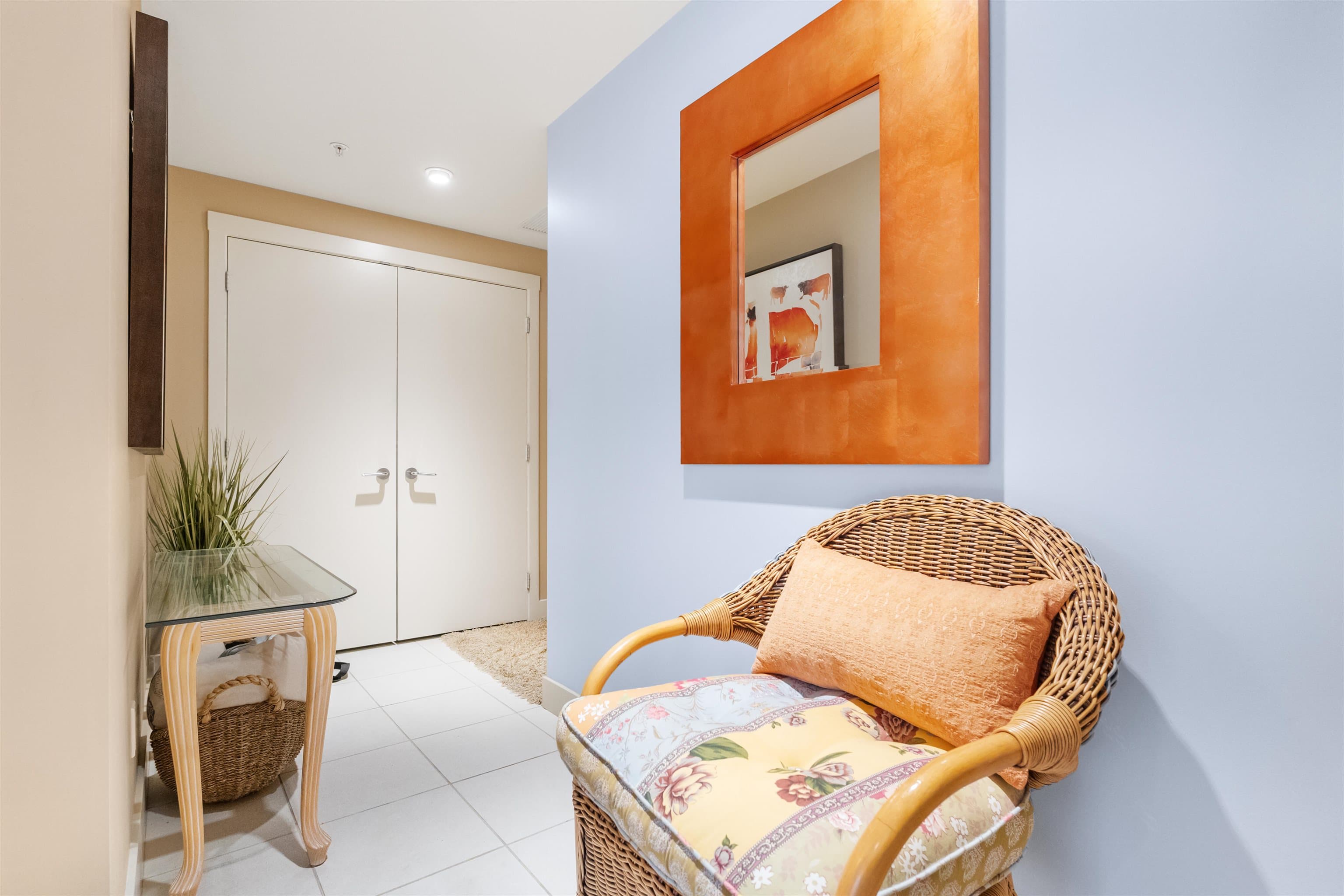 303 - 1473 Johnston Road, White Rock, V4B 0A2 — photo 4