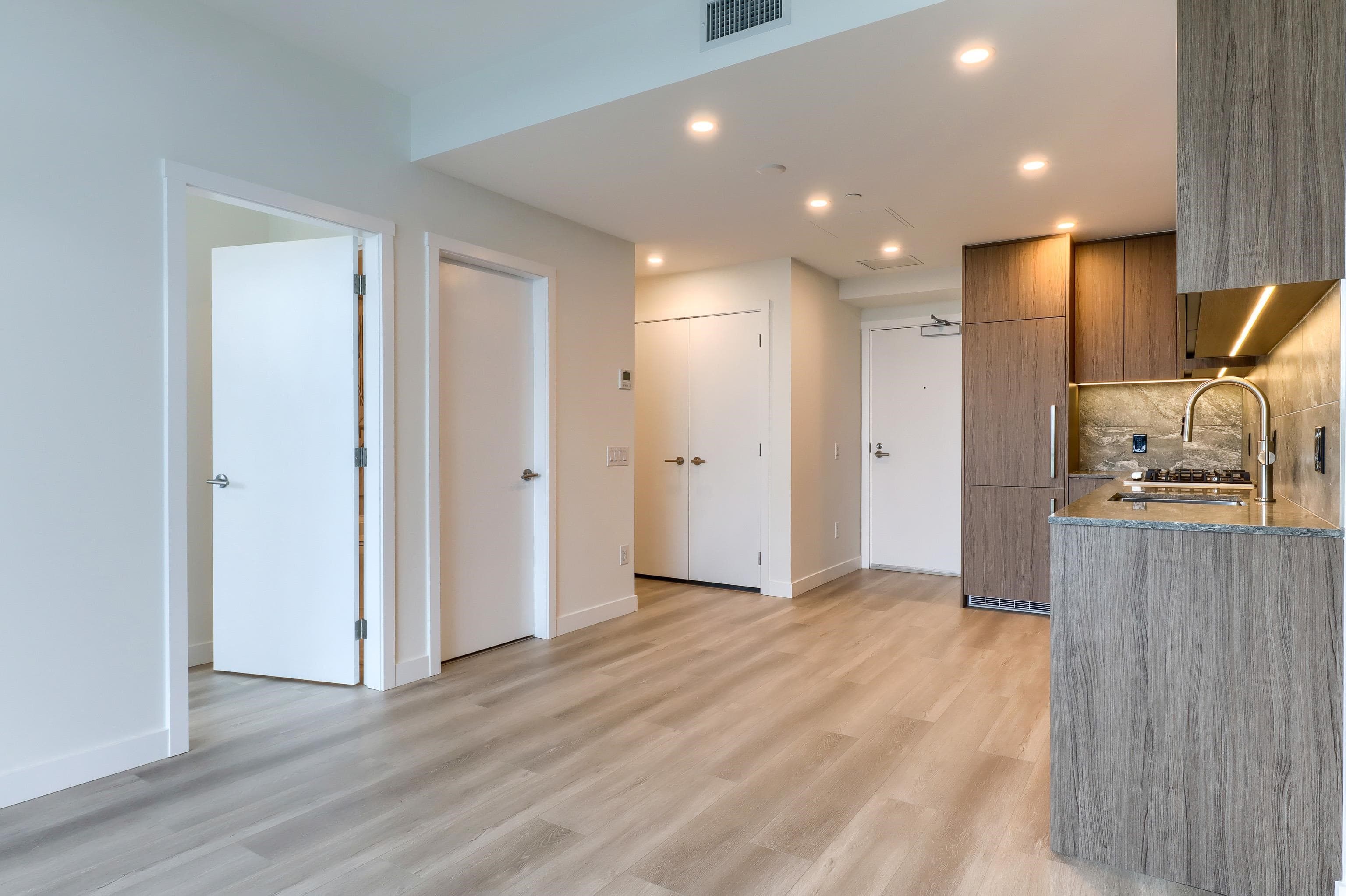 2004 - 626 Claremont Street, Coquitlam, V3J 0T1 — photo 4