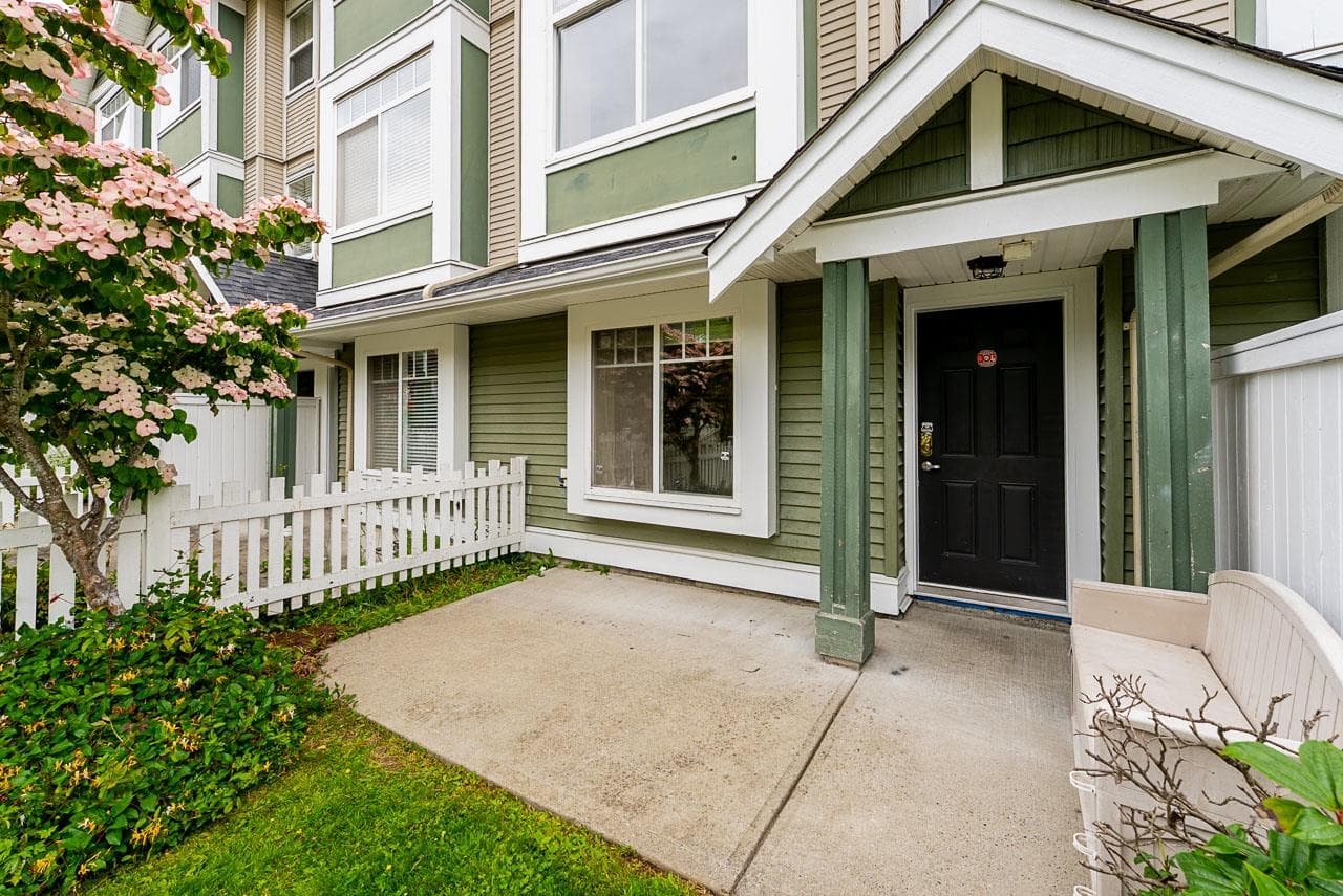 64 - 8676 158 Street, Surrey