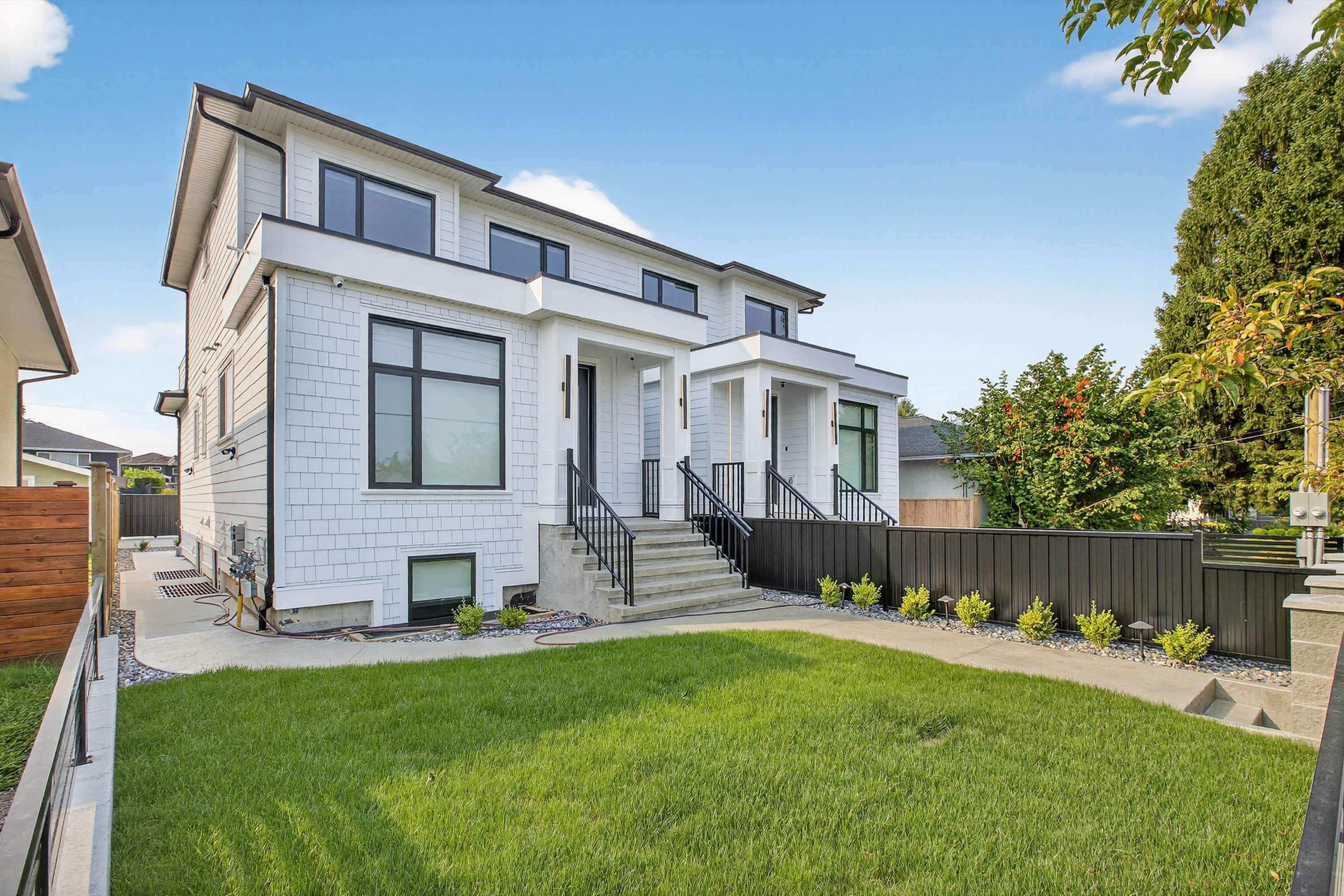 6928 Carnegie Street, Burnaby, V5B 1Y5 — photo 2