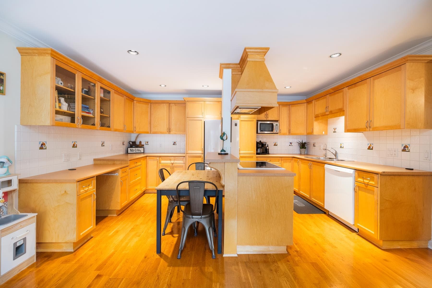 301 - 1235 W 15th Avenue, Vancouver, V6H 1S1 — photo 3