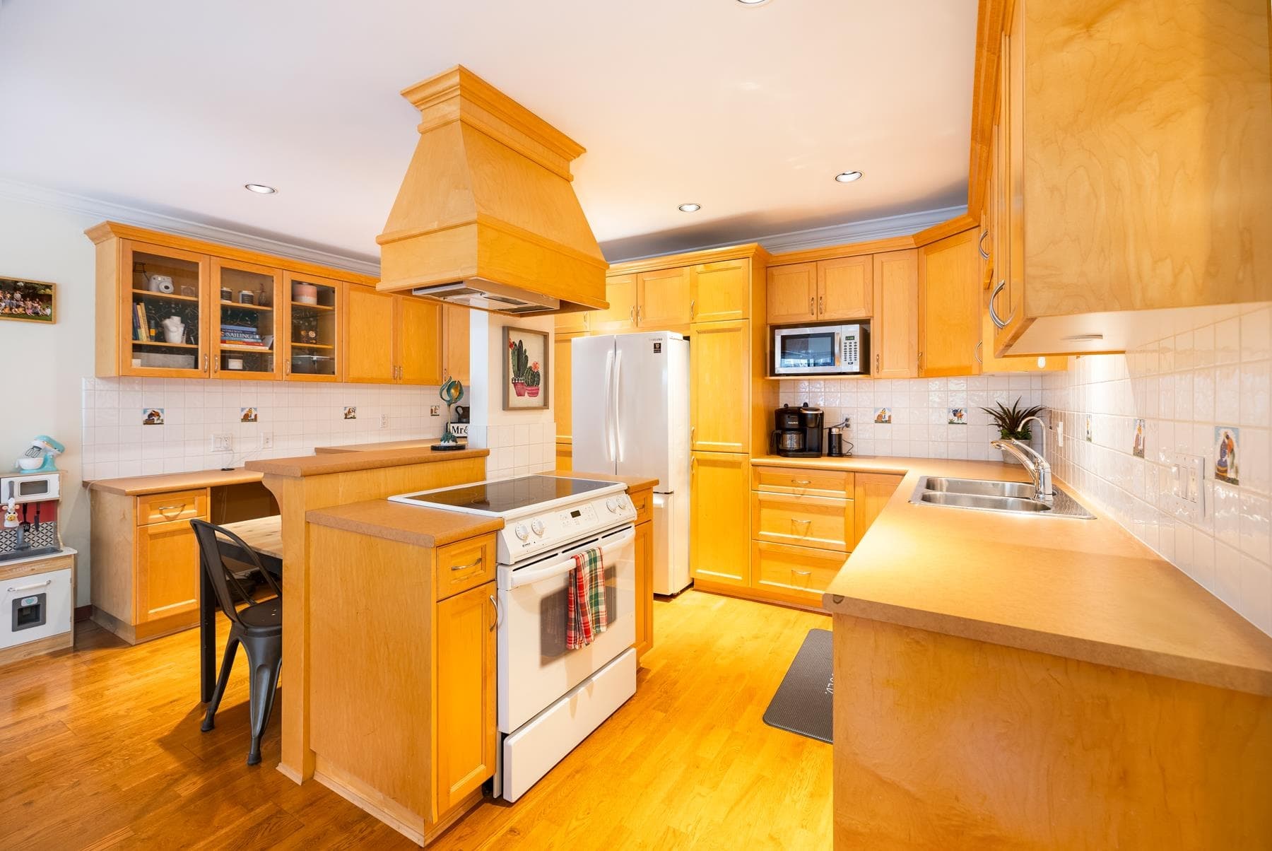 301 - 1235 W 15th Avenue, Vancouver, V6H 1S1 — photo 4