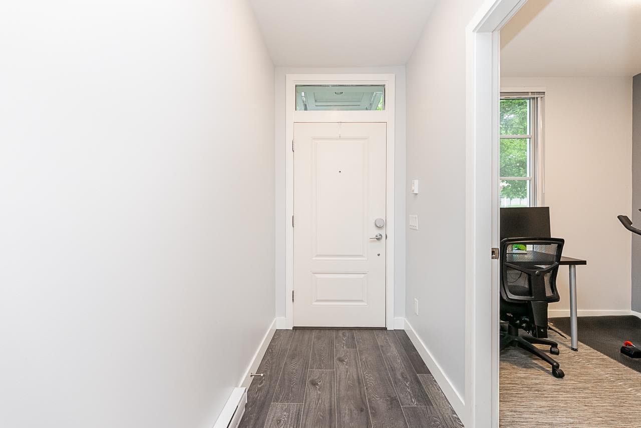 107 - 528 Foster Avenue, Coquitlam, V3J 0E3 — photo 5