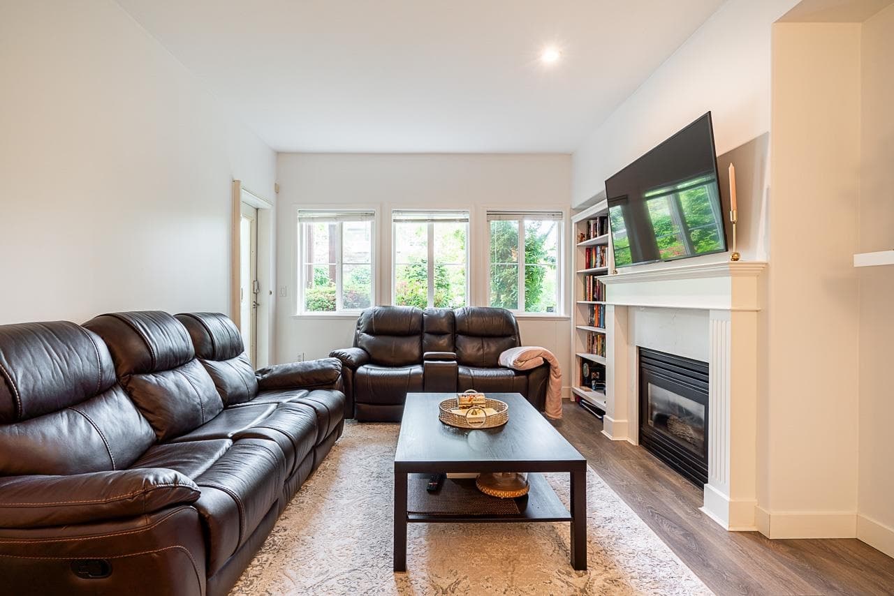 102 - 1630 154 Street, Surrey, V4A 9T3 — photo 3