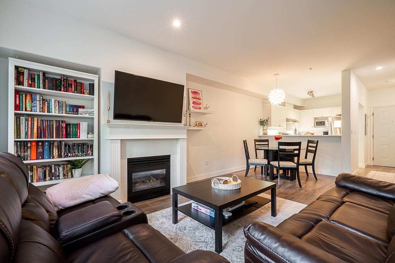 102 - 1630 154 Street, Surrey