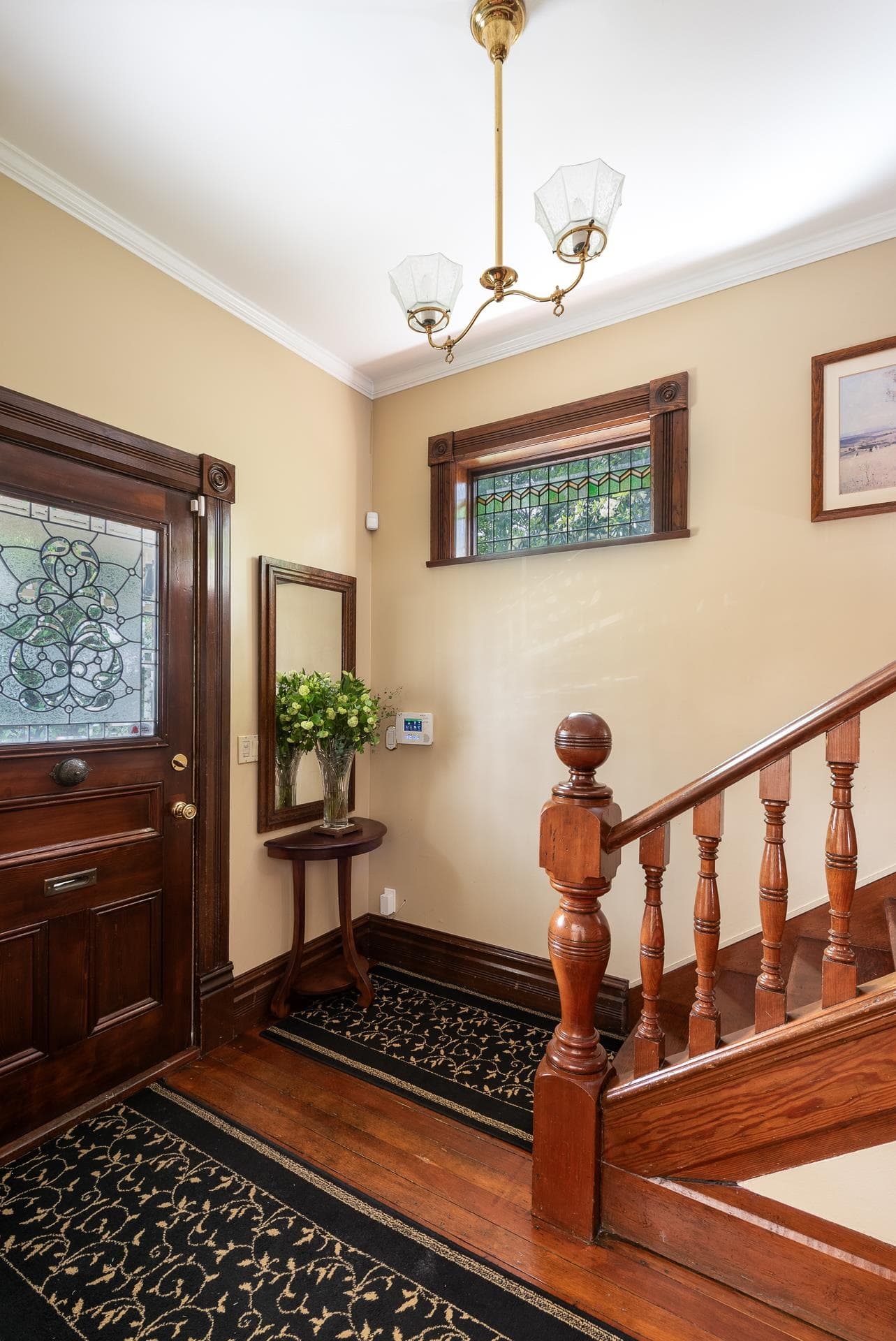335 Fourth Street, New Westminster, V3L 2V3 — photo 4