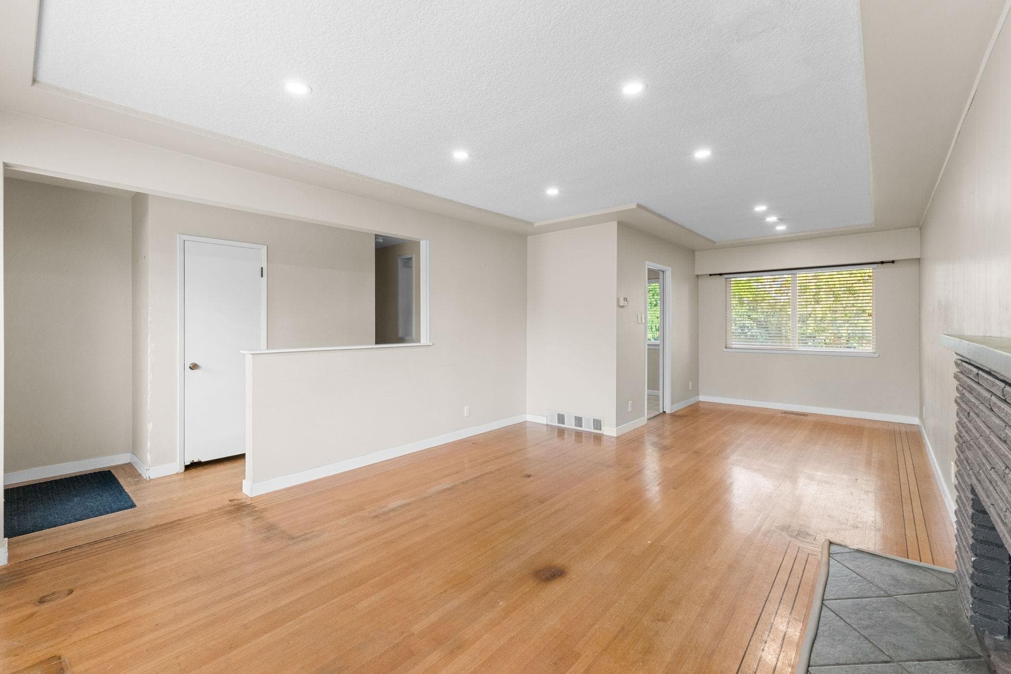 695 Newport Street, Coquitlam, V3J 3H7 — photo 4