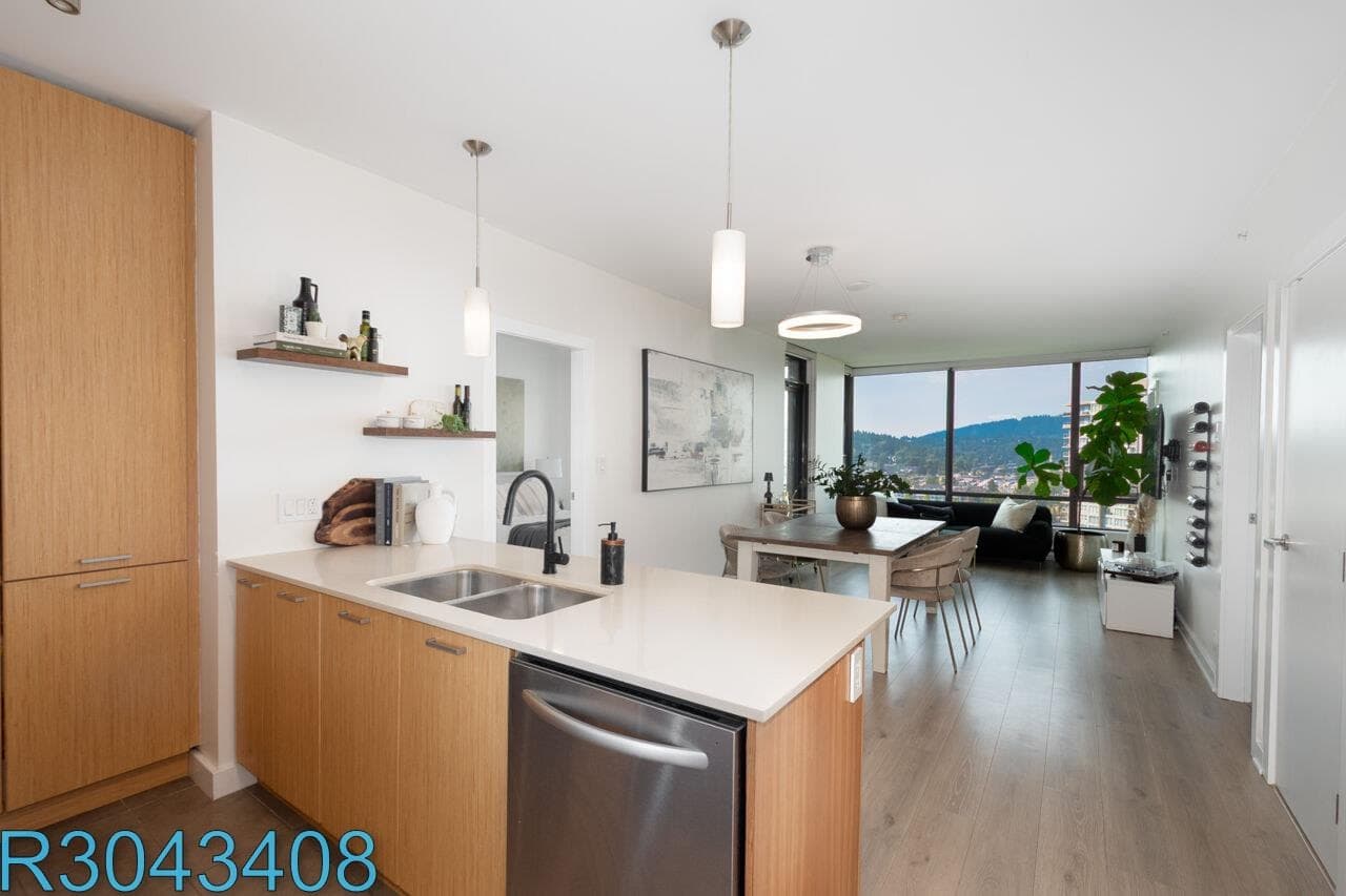 1902 - 301 Capilano Road, Port Moody, V3H 0G6 — photo 3