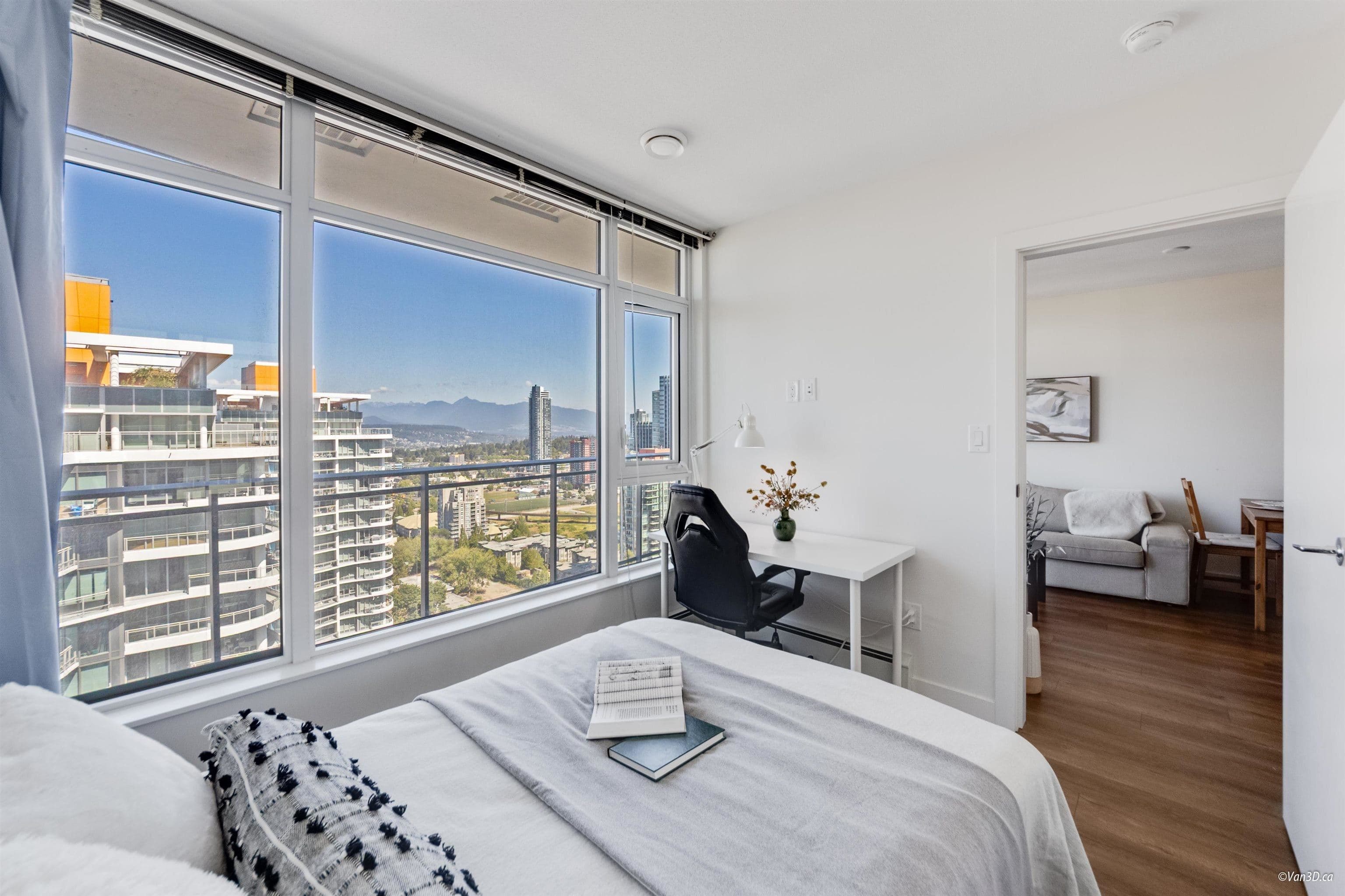 2502 - 13308 Central Avenue, Surrey, V3T 0M4 — photo 4