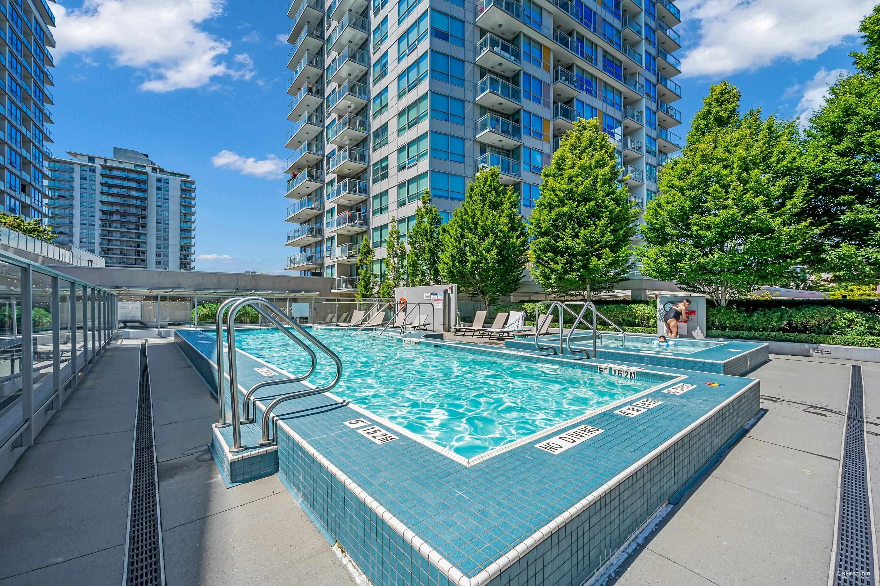 2101 - 125 E 14th Street, North Vancouver, V7L 0E6 — photo 1