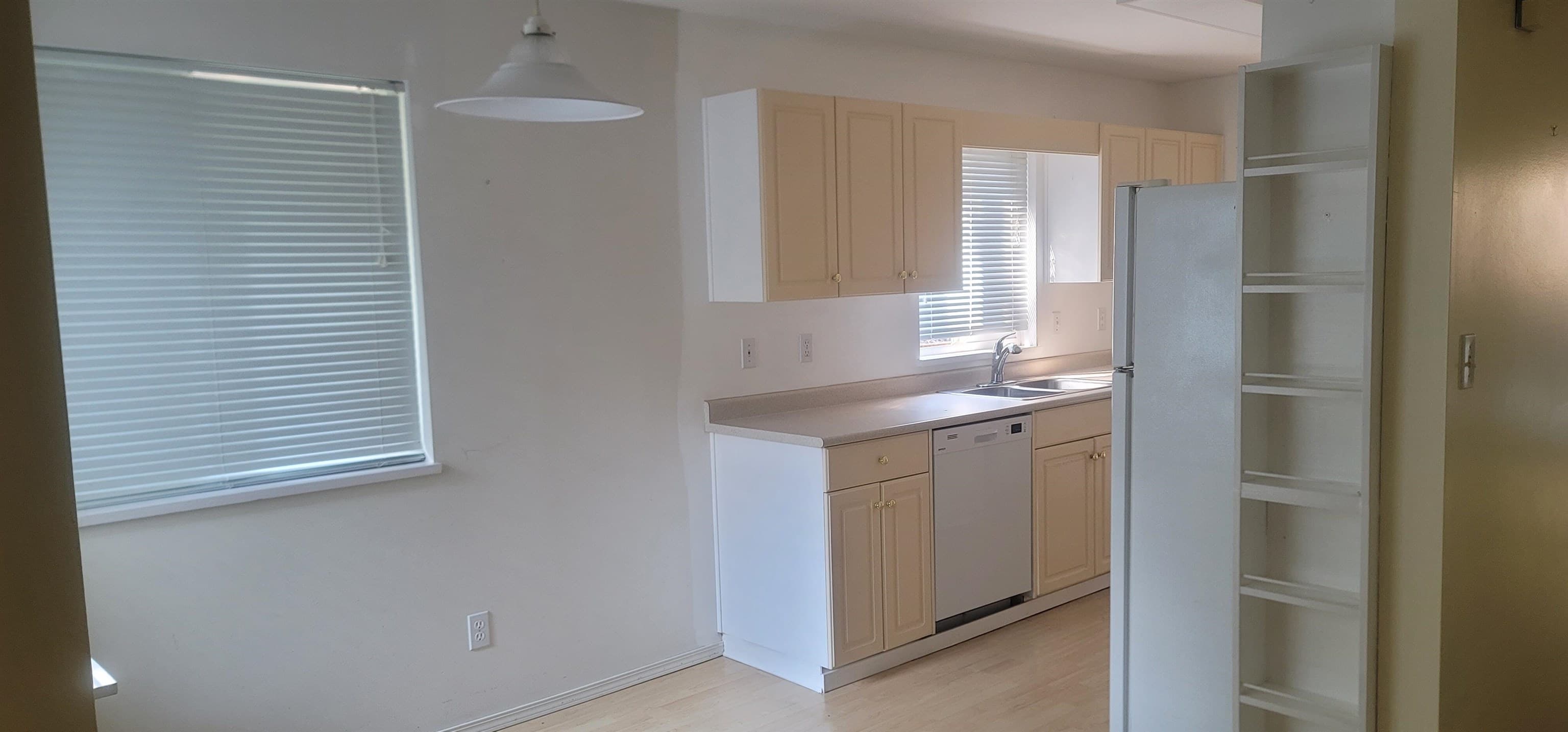 43 - 15020 66a Avenue, Surrey, V3S 2A5 — photo 5
