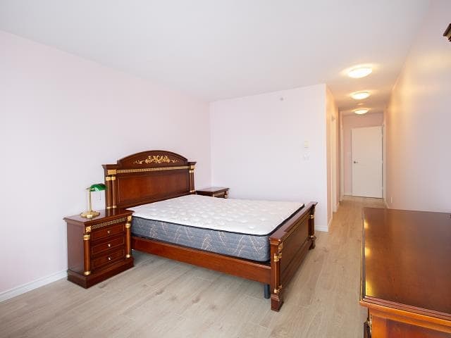 1002 - 5933 Cooney Road, Richmond, V6X 4H3 — photo 2
