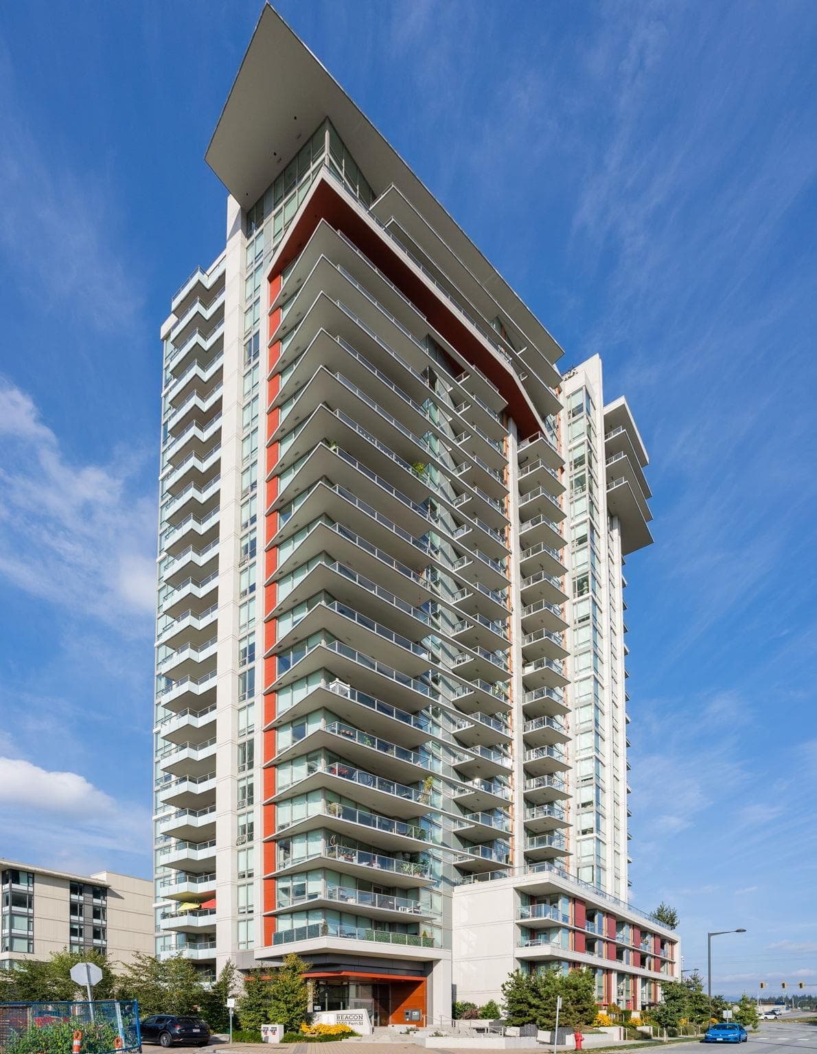 1702 - 1550 Fern Street, North Vancouver, V7J 0A9 — photo 2