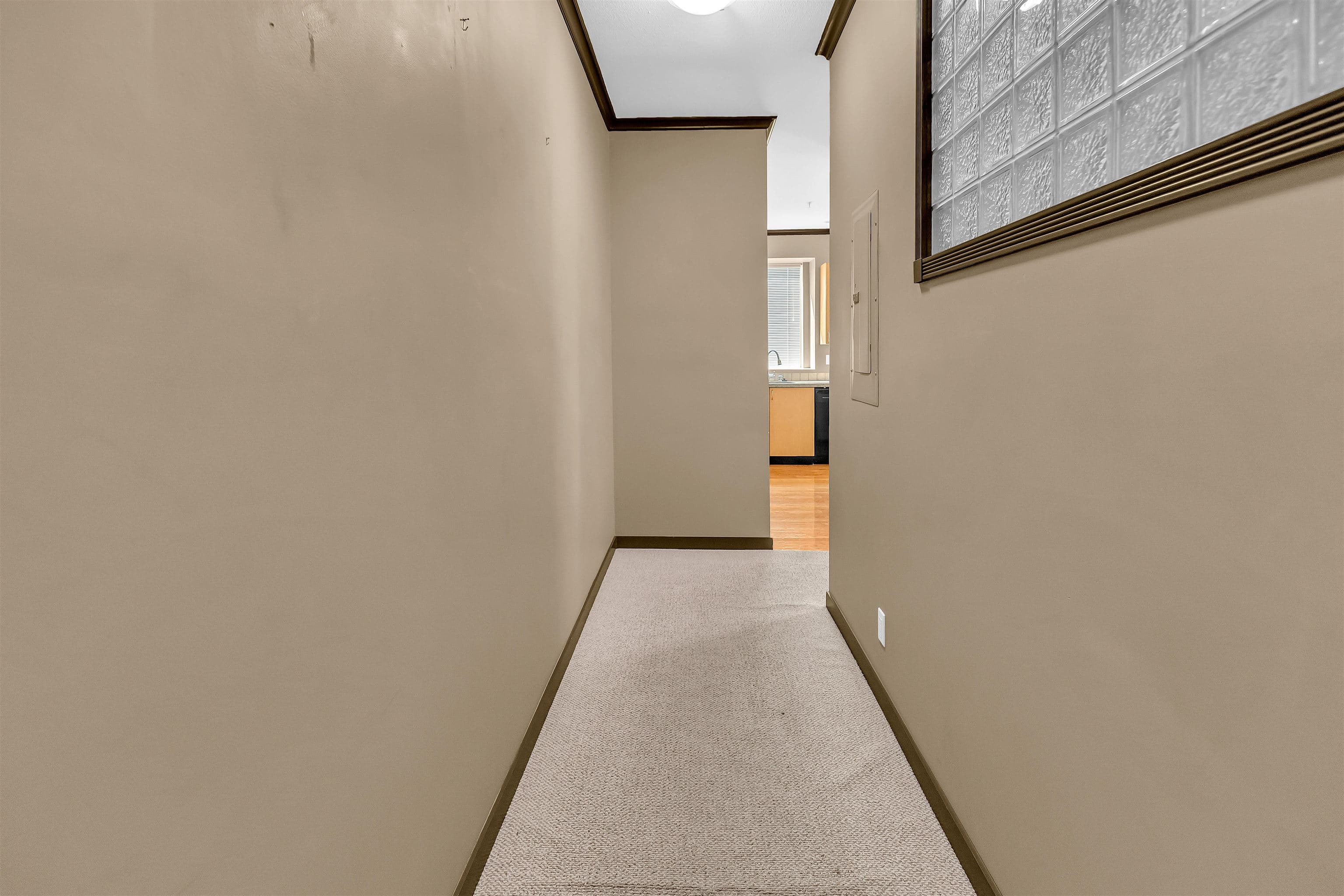 312 - 33485 South Fraser Way, Abbotsford, V2S 8P9 — photo 4