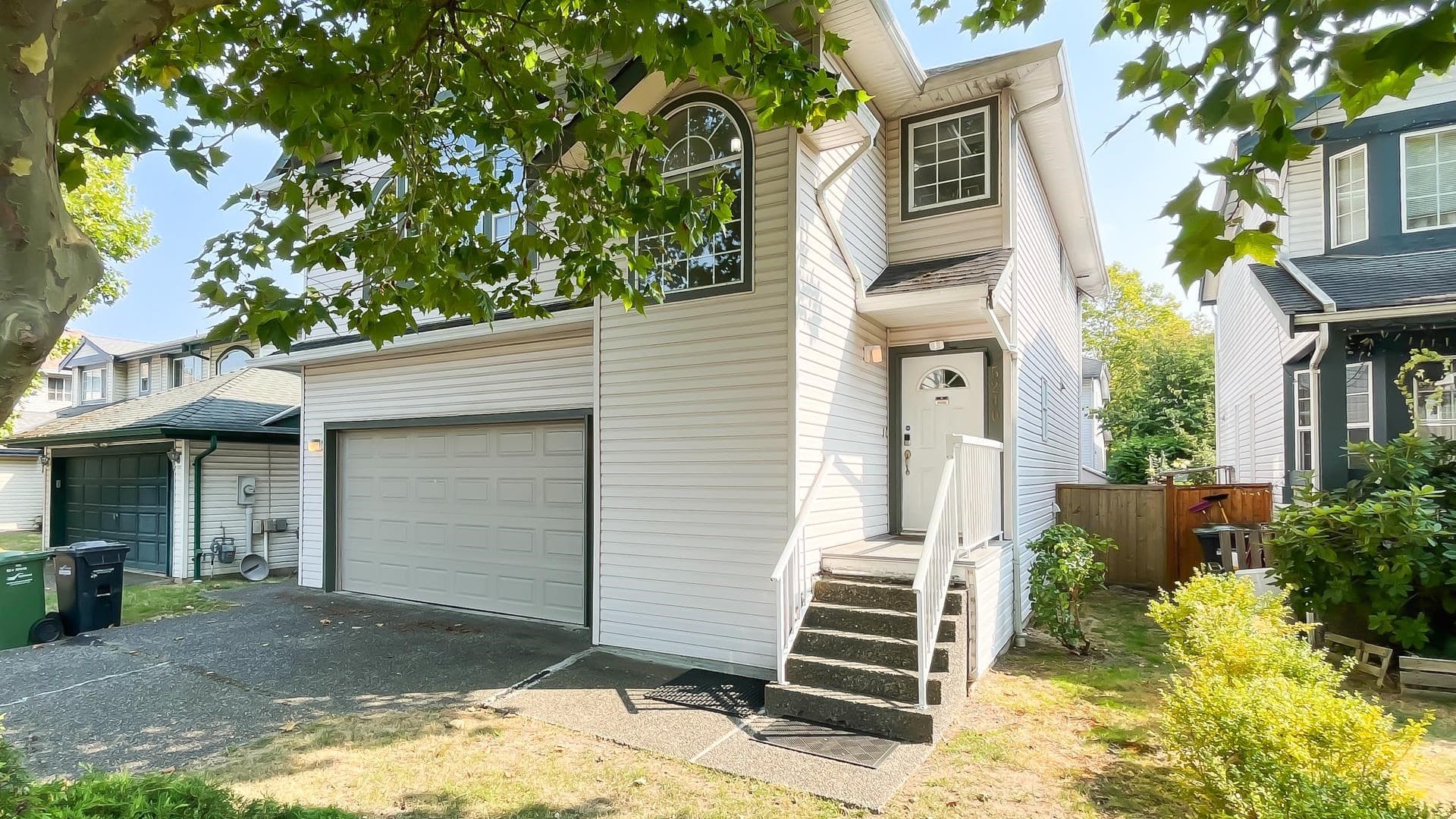 5240 Oliver Drive, Richmond, V6V 2S8 — photo 3