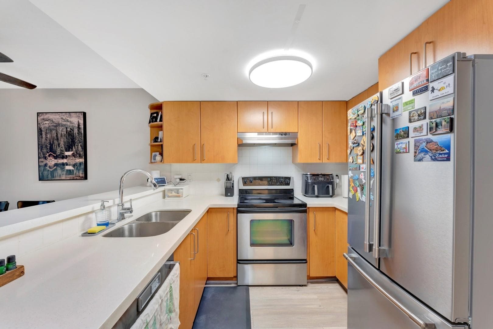 213 - 3388 Morrey Court, Burnaby, V3J 7Y5 — photo 2