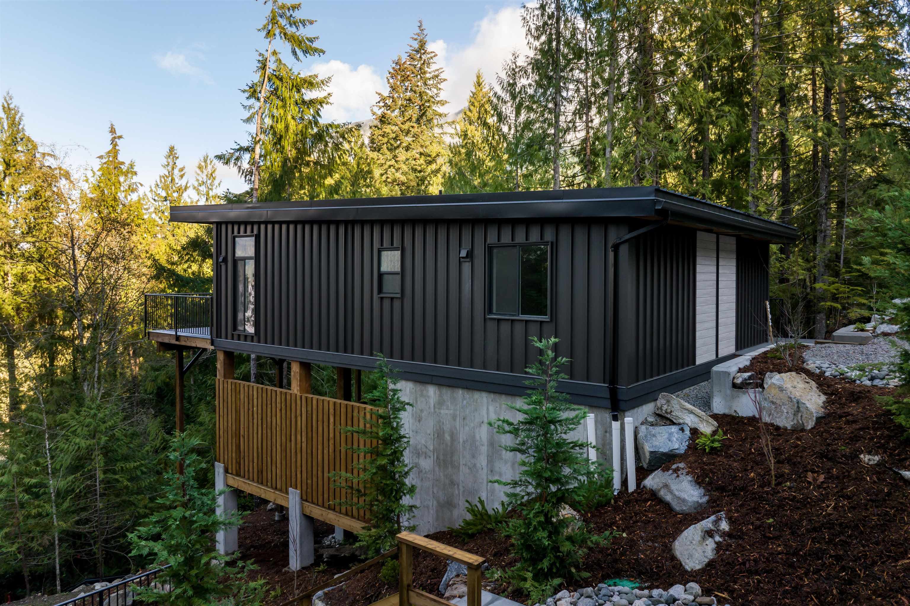5790 Tillicum Bay Road, Sechelt, V7Z 0C7 — photo 2