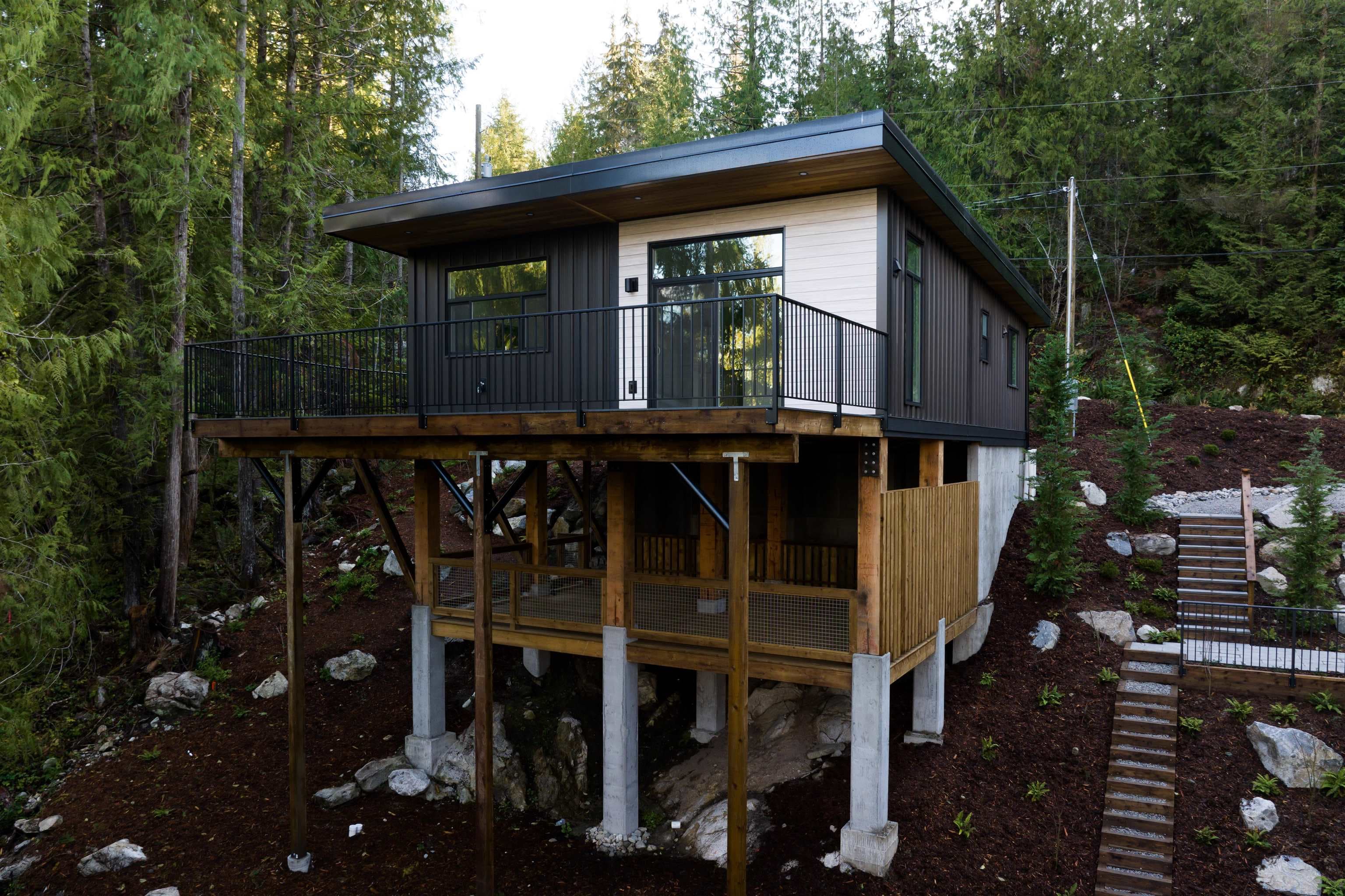 5790 Tillicum Bay Road, Sechelt, V7Z 0C7 — photo 3